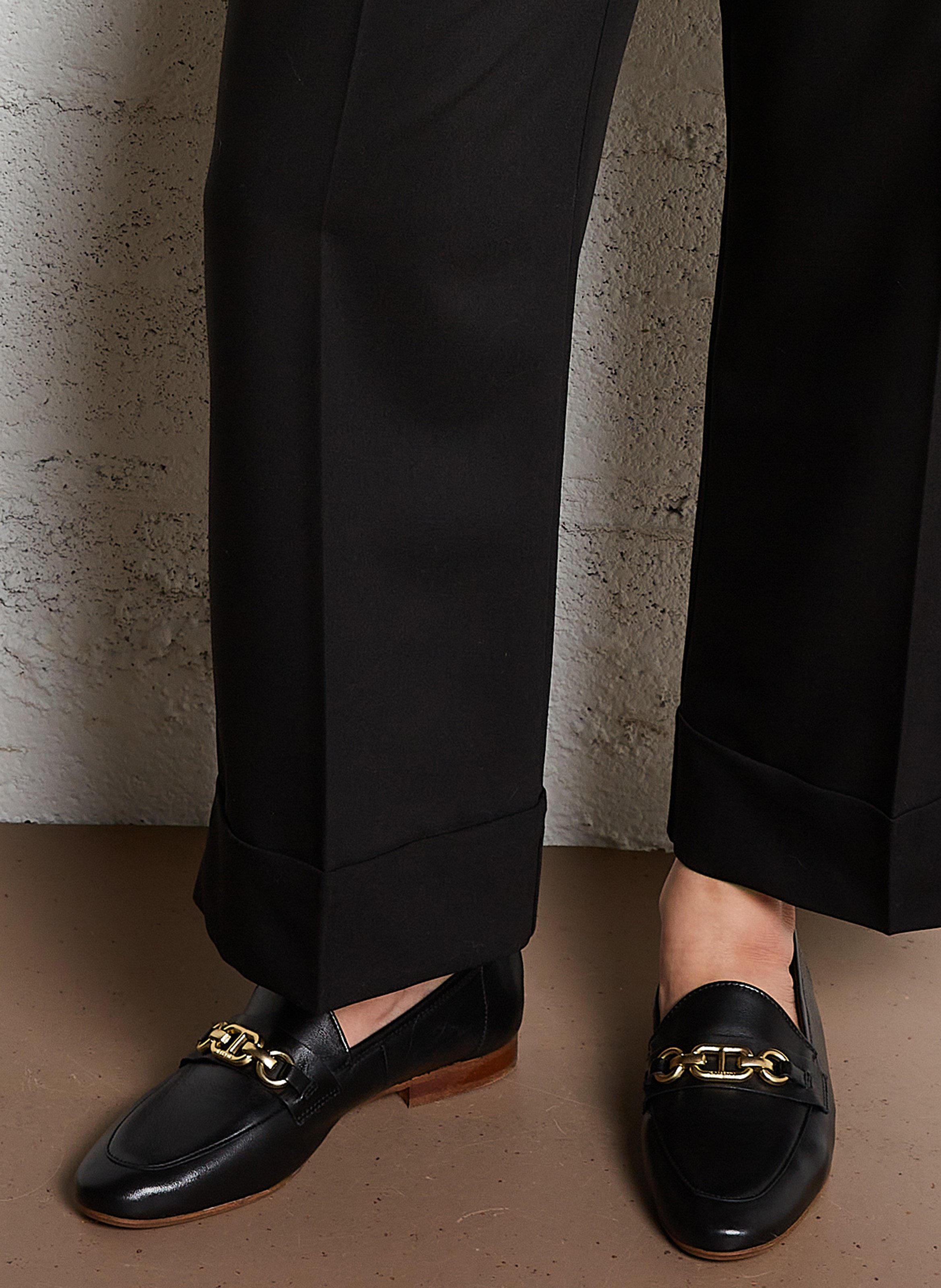 Mocassins plats avec chaine en cuir JB MARTIN Noir