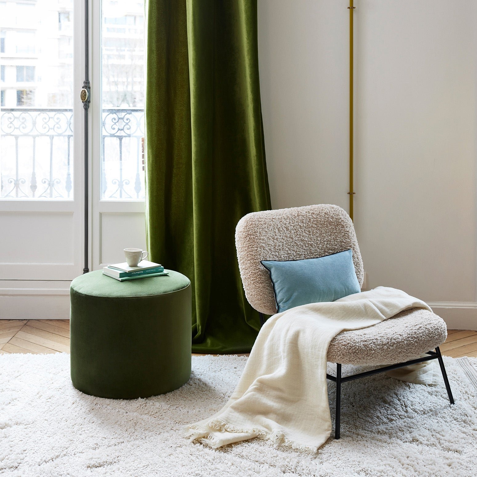Curtain with gilt eyelets MADURA Green