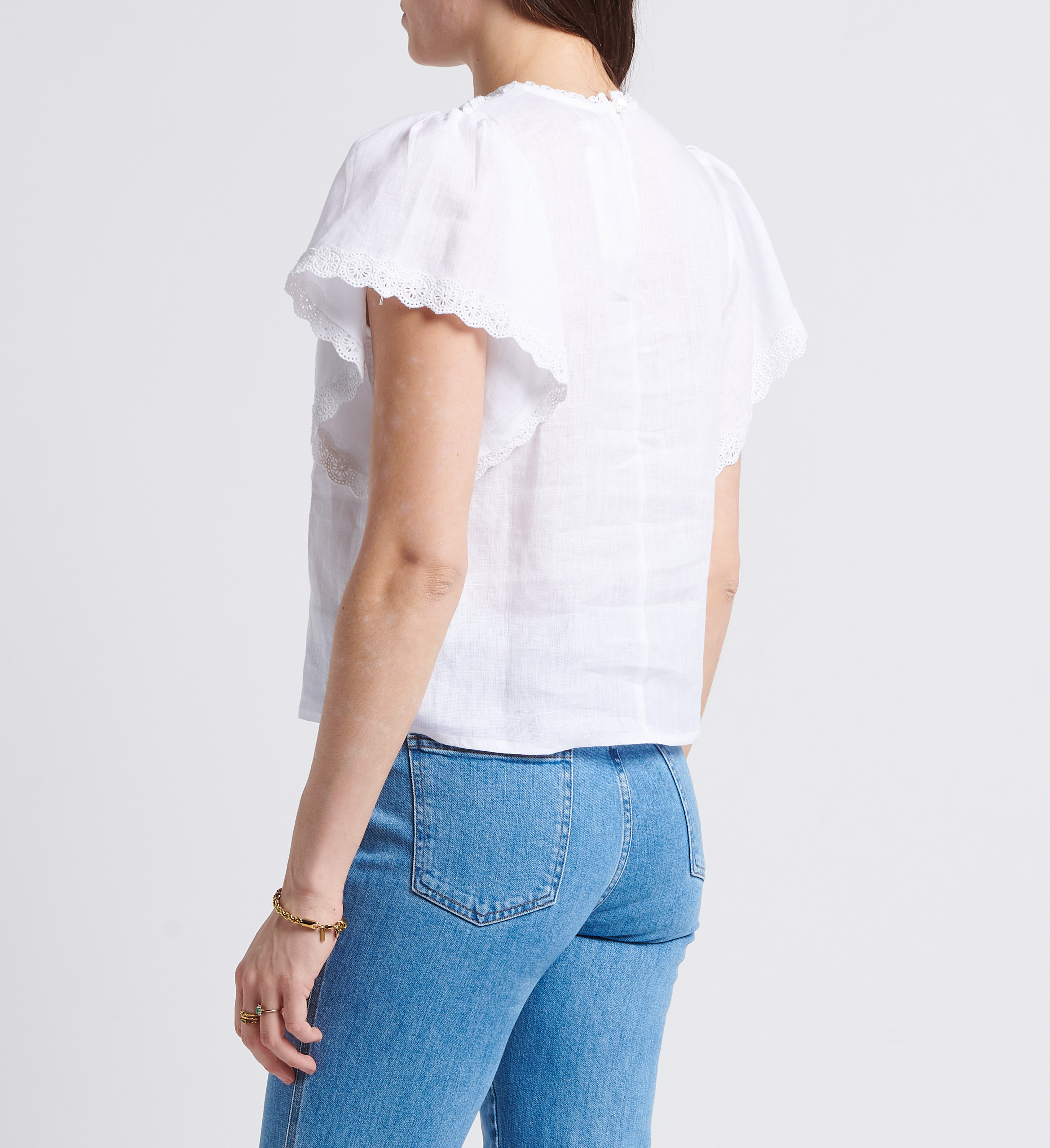 Linen blouse with lace round neck THE NEW SOCIETY White