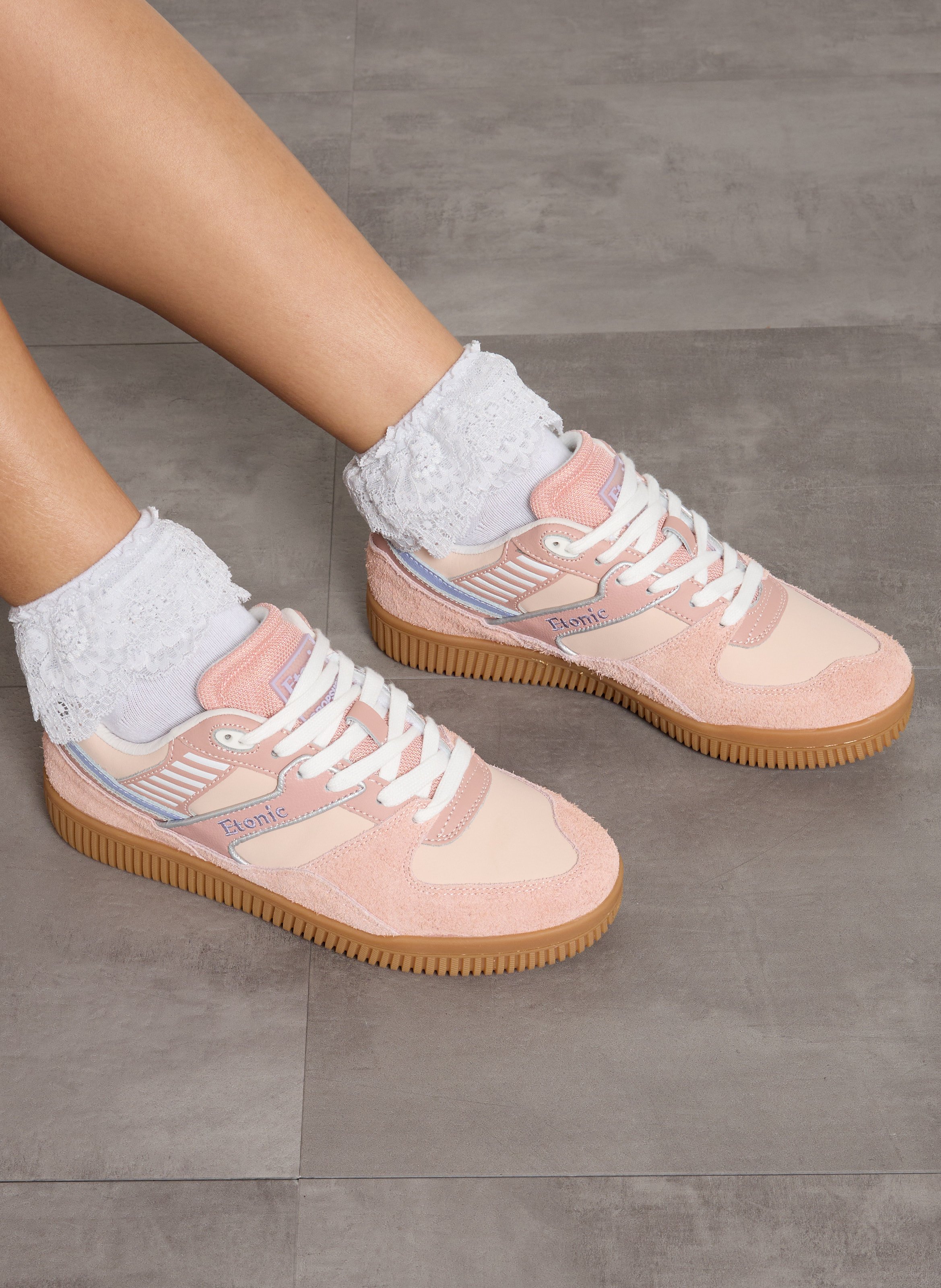 . ETONIC Rosa