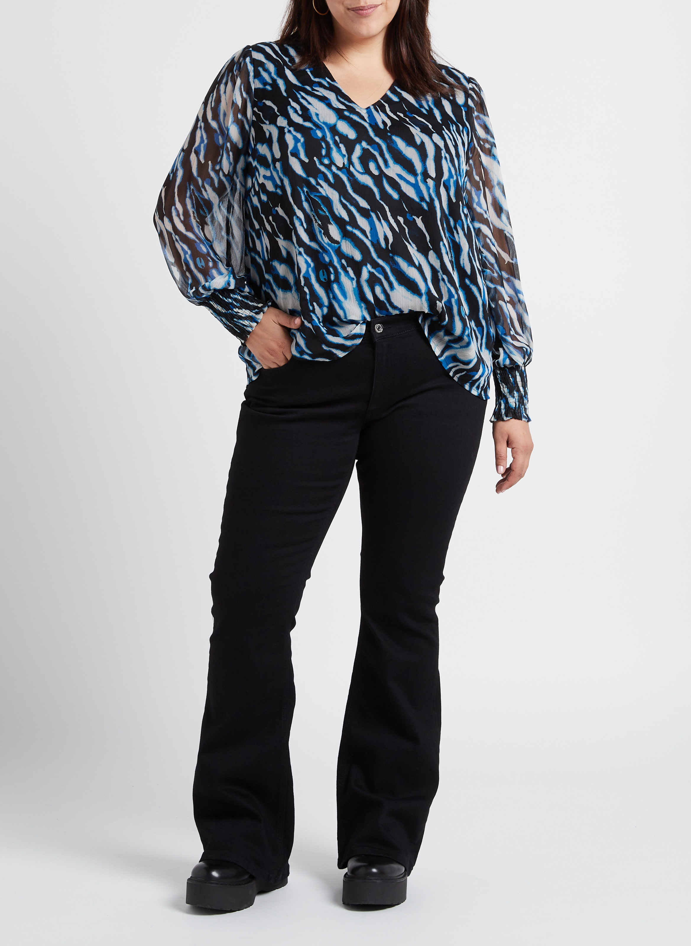 Top met V-hals en print EVOKED Zwart