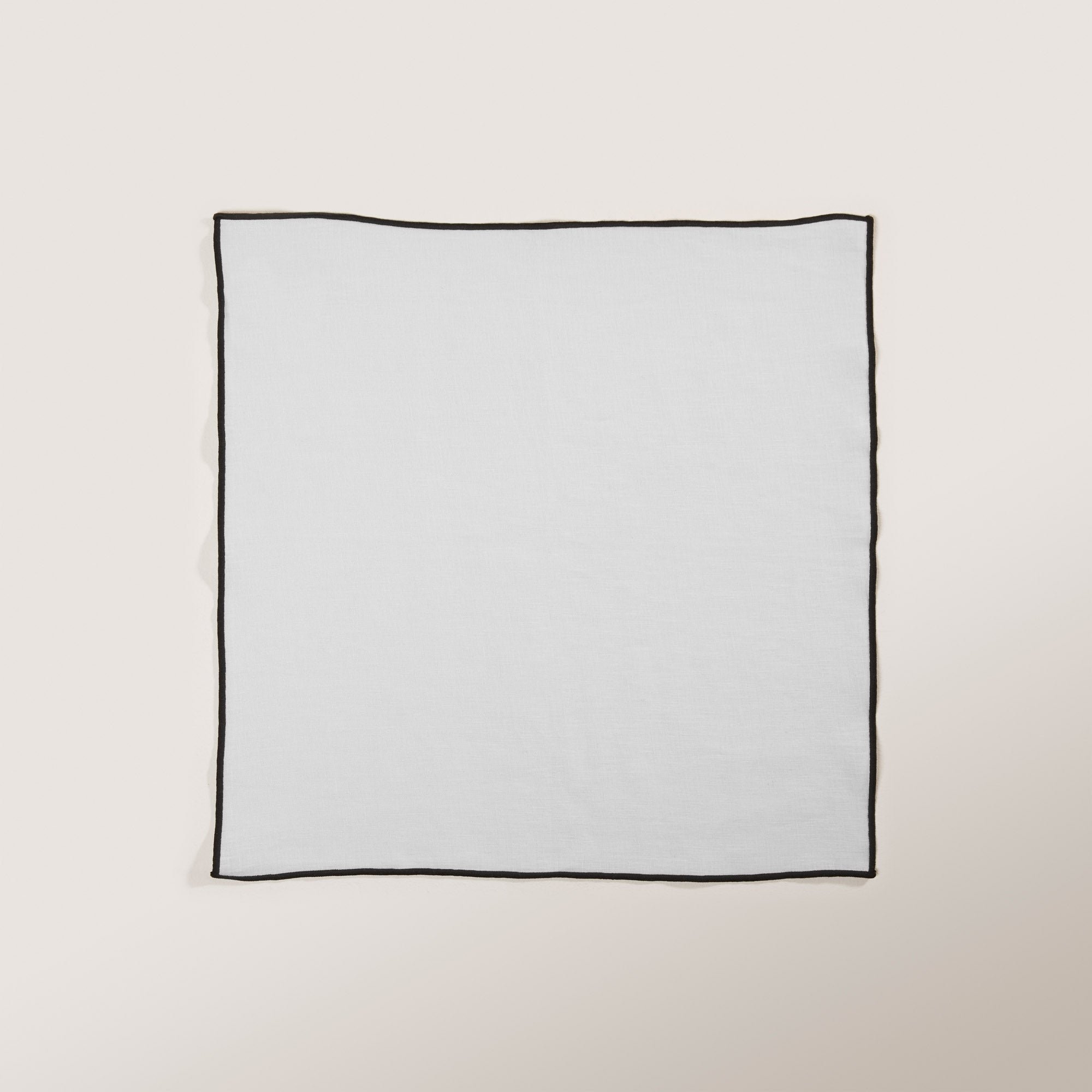 CARLINA - Linen napkin, 45 x 45 cm MADURA White