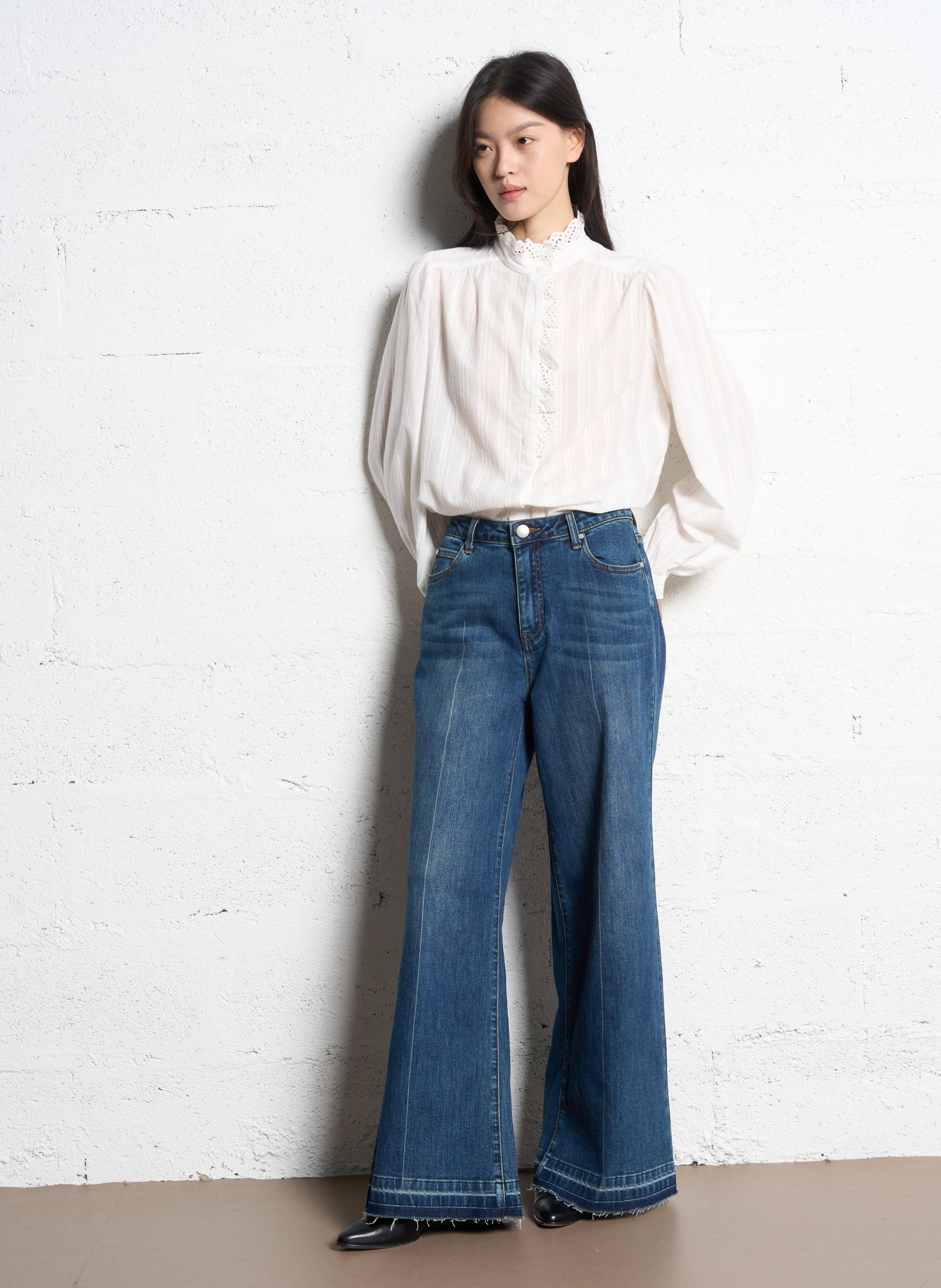 Gerade Bluse mit Spitze aus Bio-Baumwollmischung SUNCOO Weiss