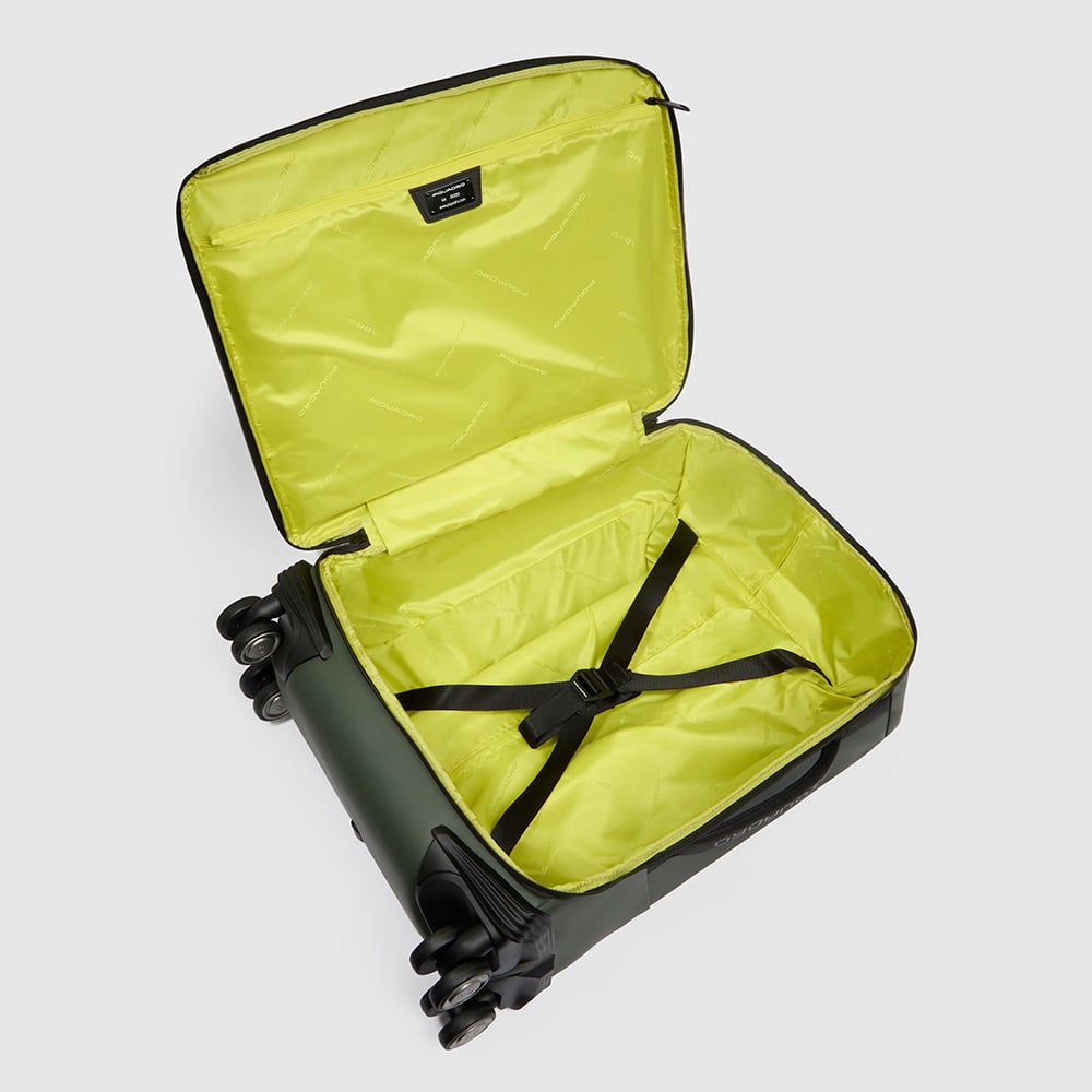 Slim 4-wheel cabin trolley suitcase in water-repellent rubber effect canvas with shock protection PIQUADRO Black