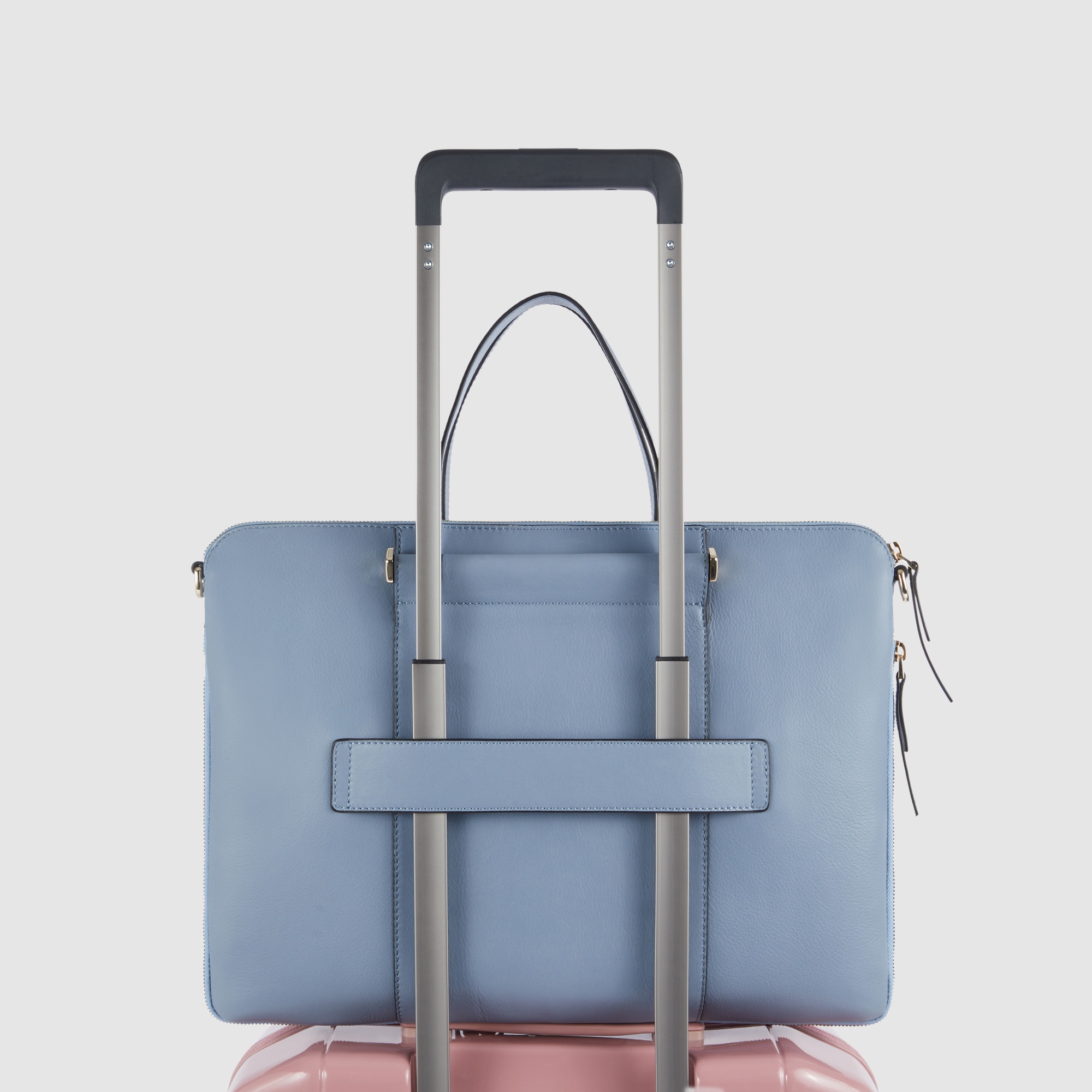 Leather messenger bag Blue