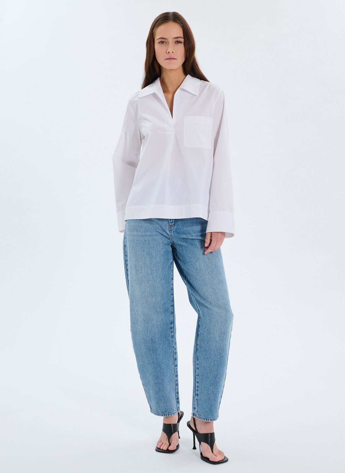 Weite Bluse mit einfarbigem Brusttasche ZAPA Weiss