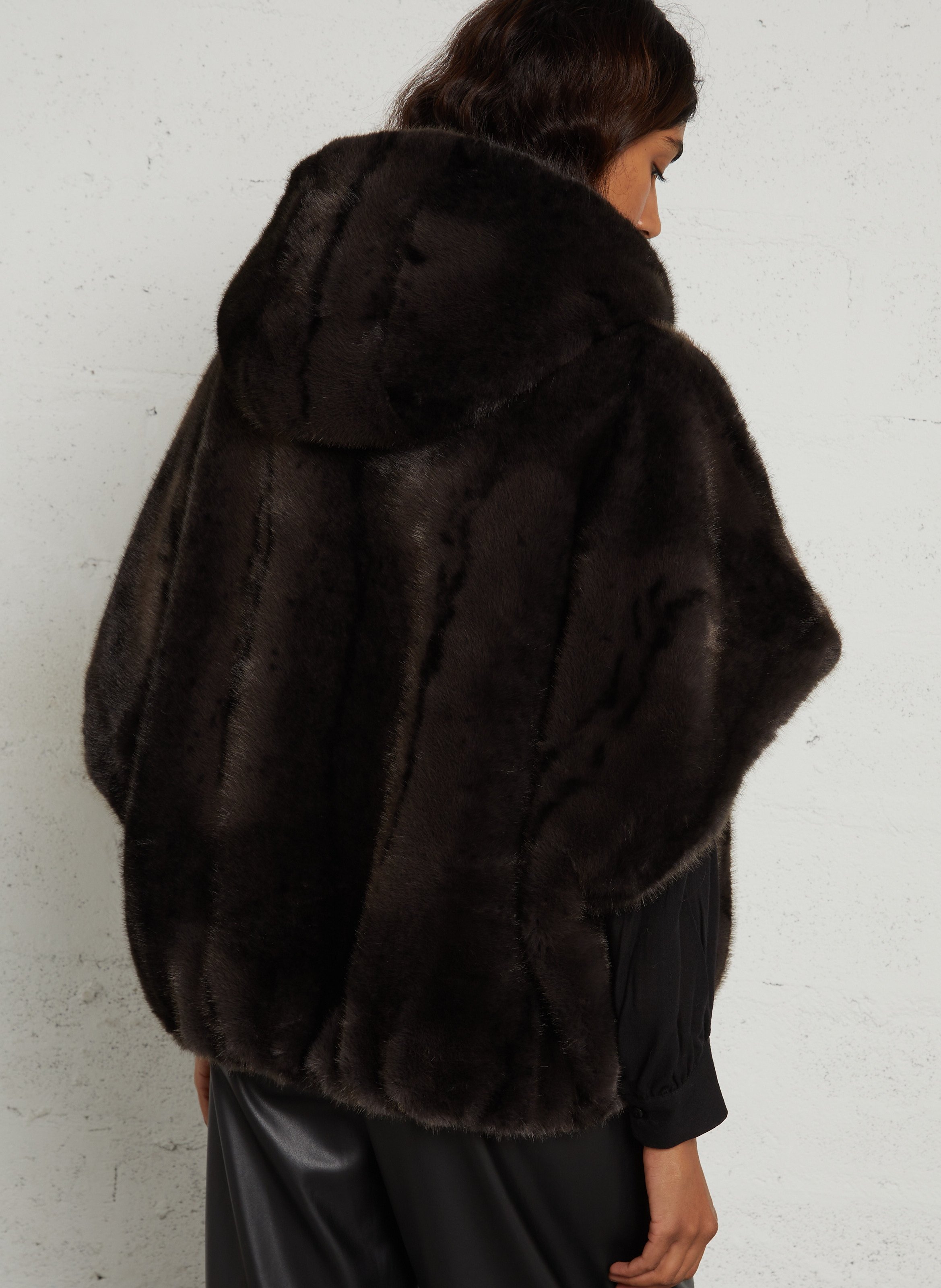 Oversized hooded faux fur cape MAISON 123 Grey