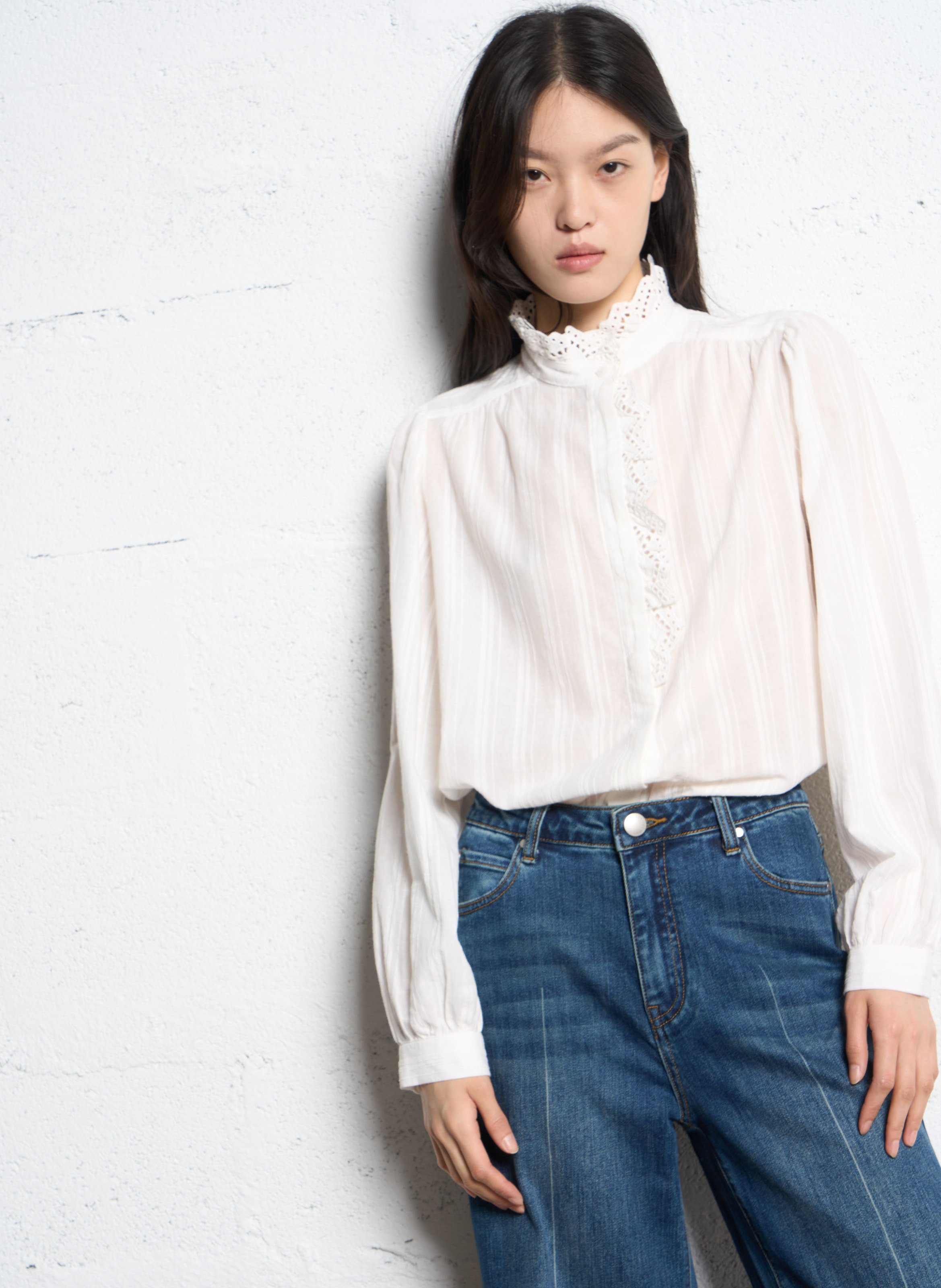 Gerade Bluse mit Spitze aus Bio-Baumwollmischung SUNCOO Weiss