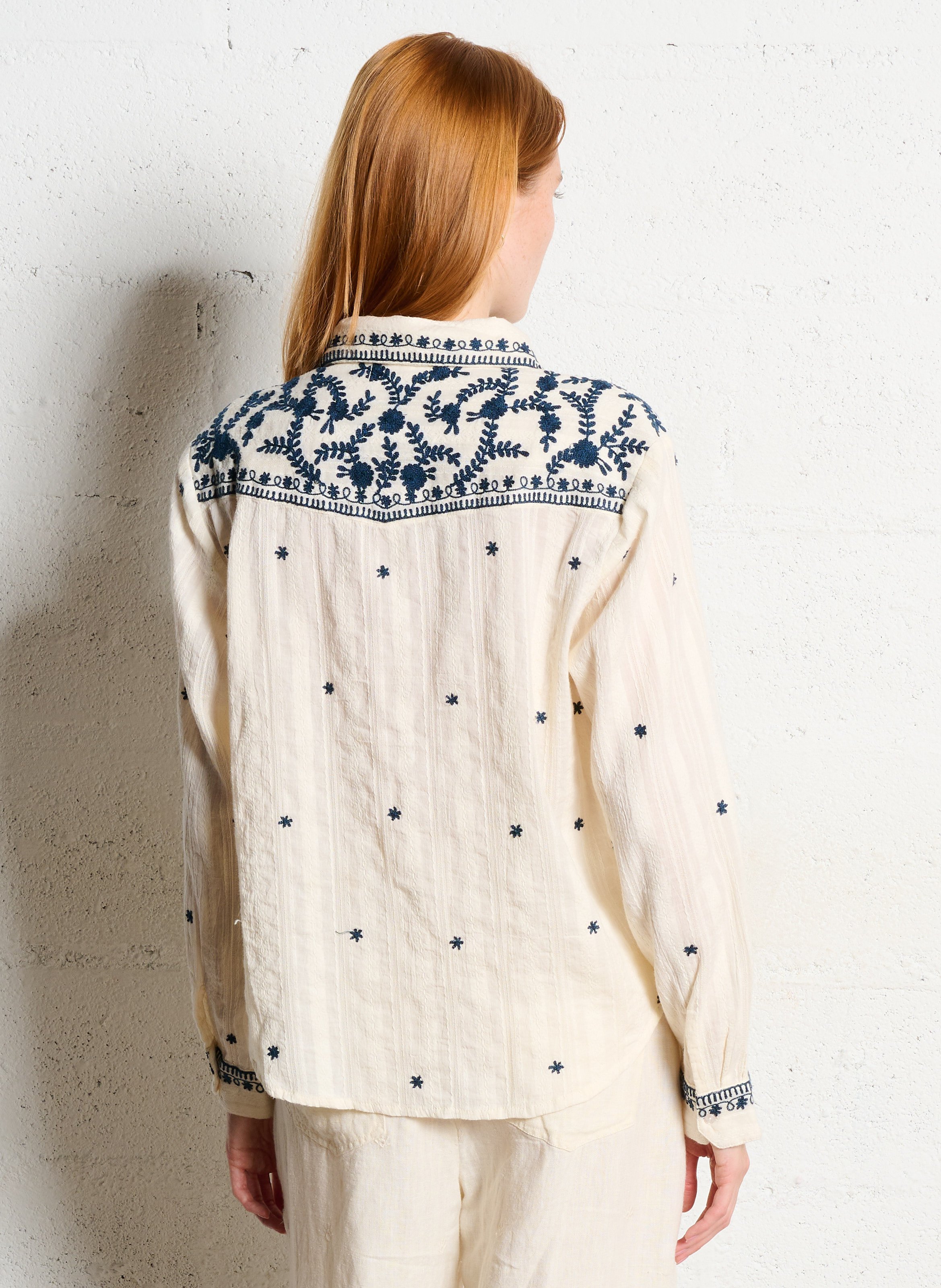 Gerades Baumwollhemd mit Stickerei MAISON HOTEL Blau