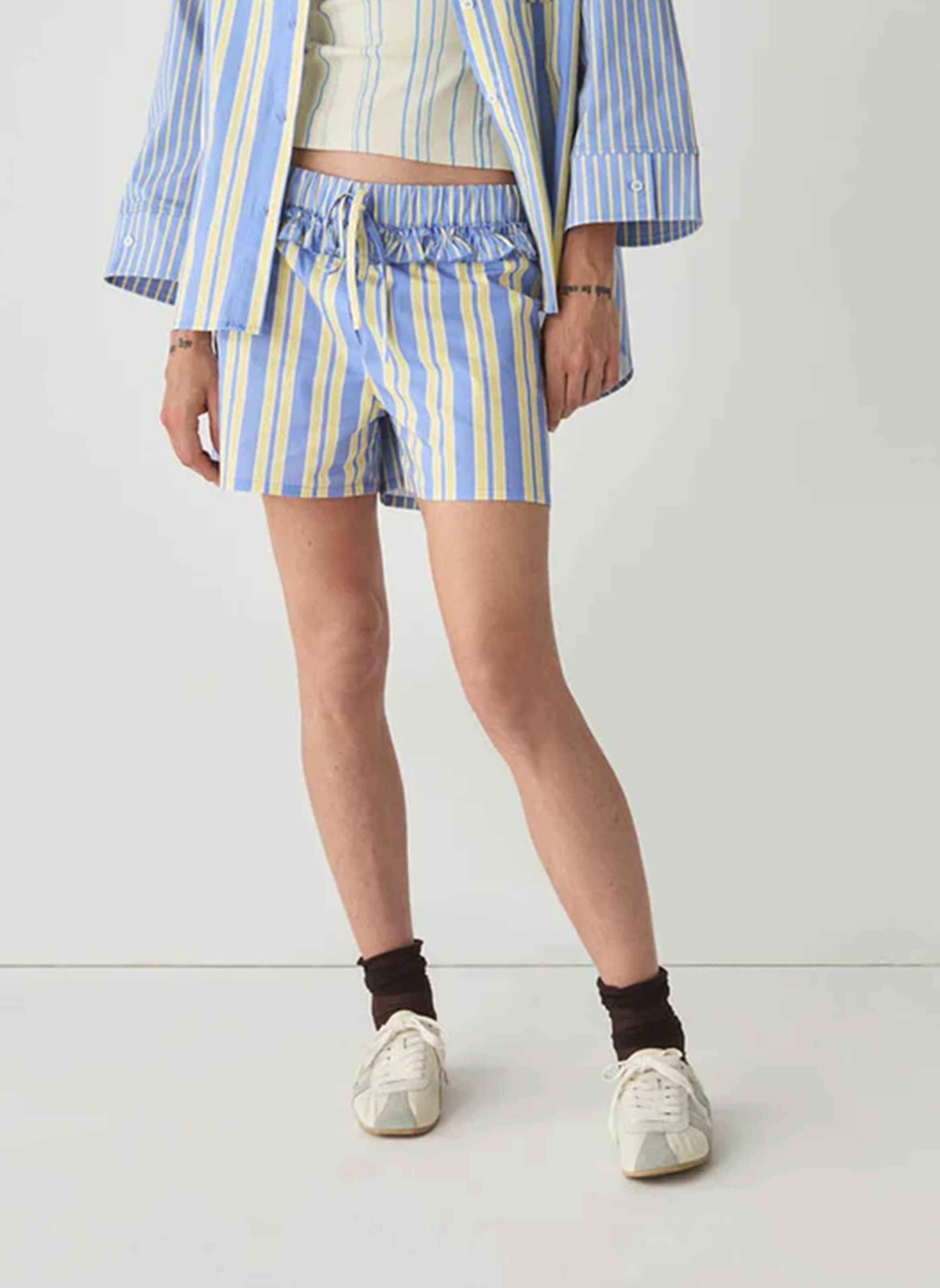 Short rayé large à volants LAAGAM Blue
