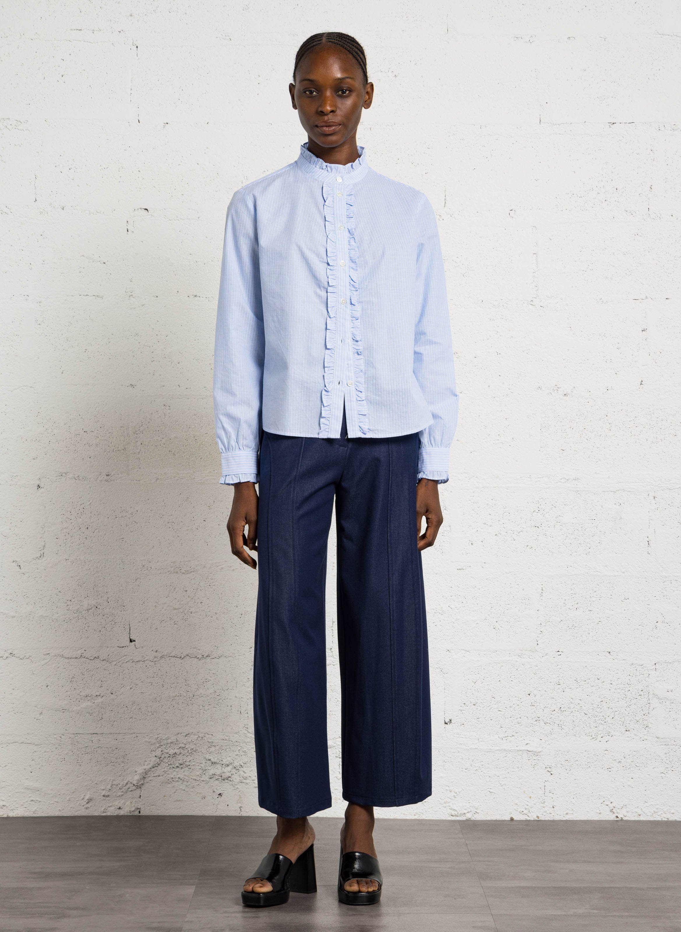 Rechte, gestreepte, katoenen blouse met klassieke kraag JC SOPHIE Blauw