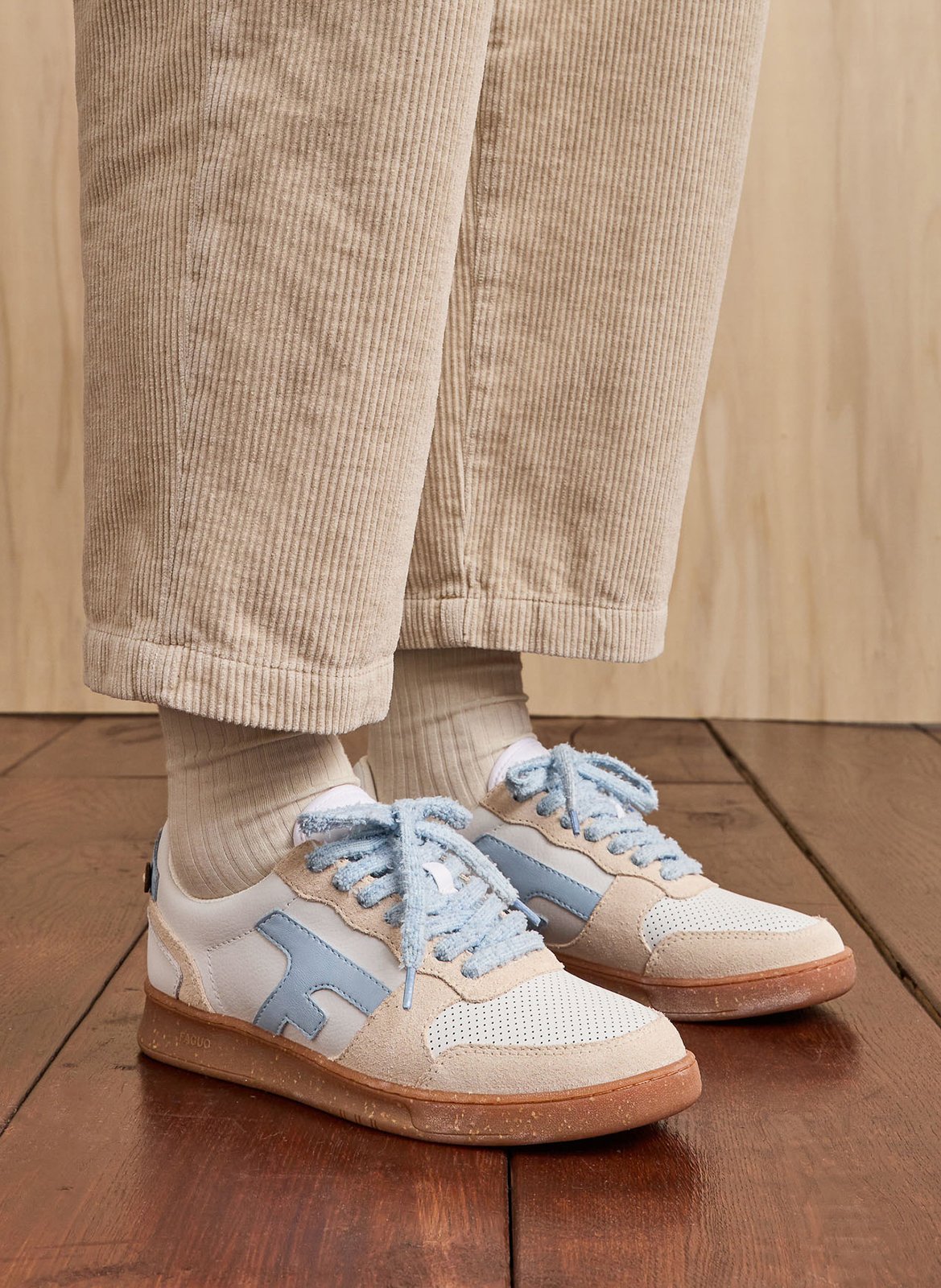 Niedrige Sneaker aus Leder-Mix FAGUO Beige