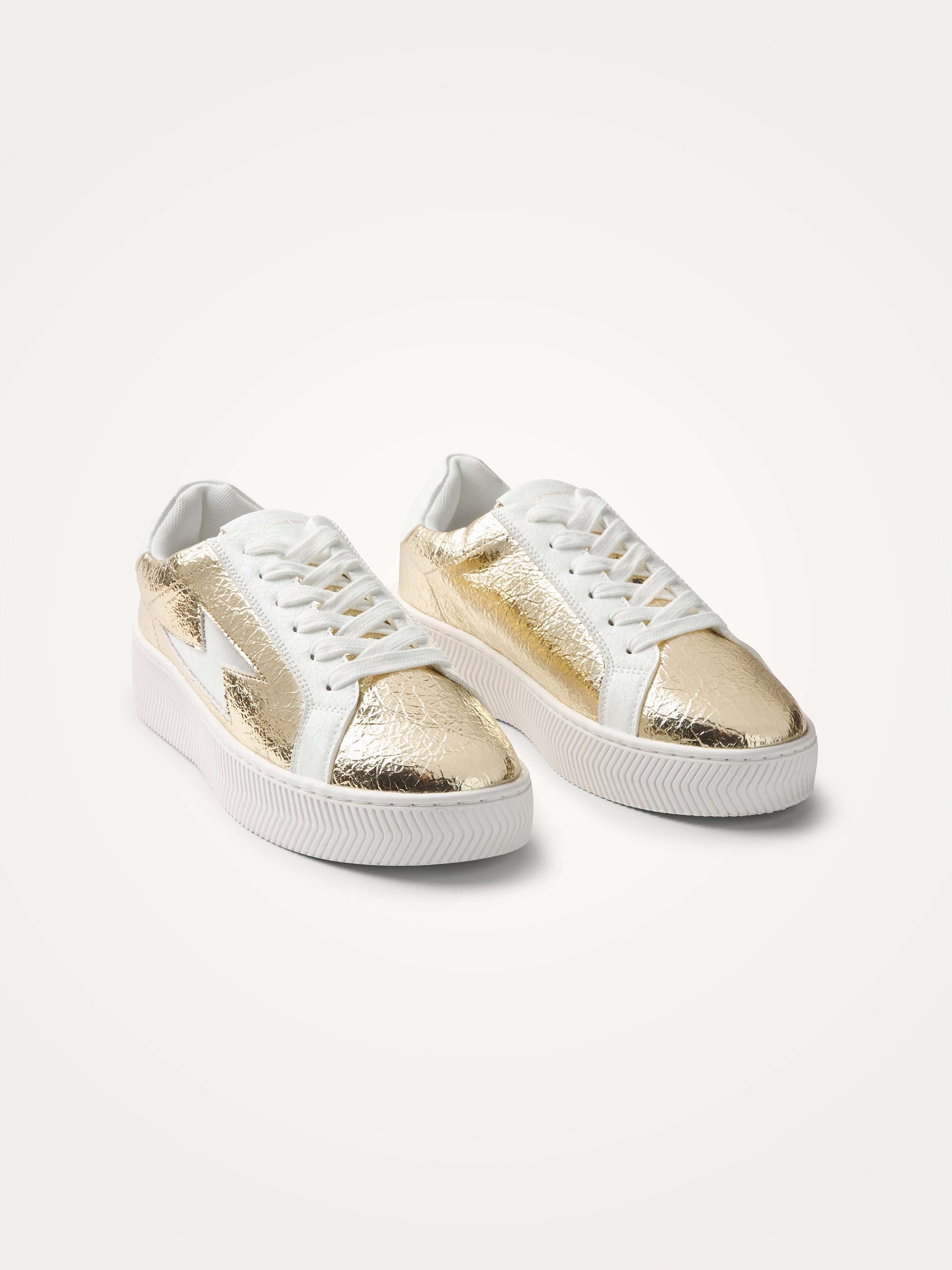 Sneakers with lightning bolt laces VANESSA WU Golden
