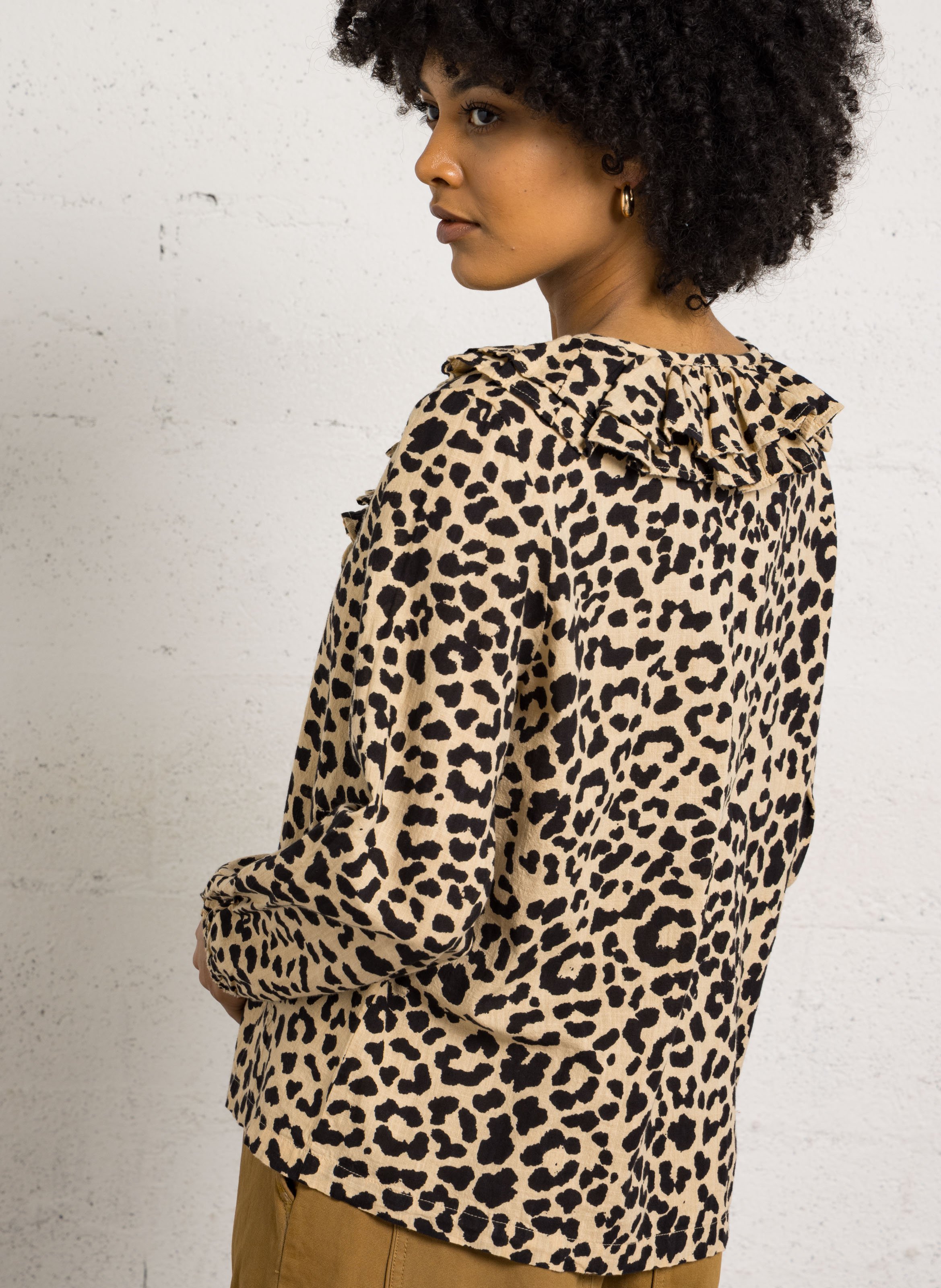 Bedrucktes Oberteil mit V-Ausschnitt LEON & HARPER Braun