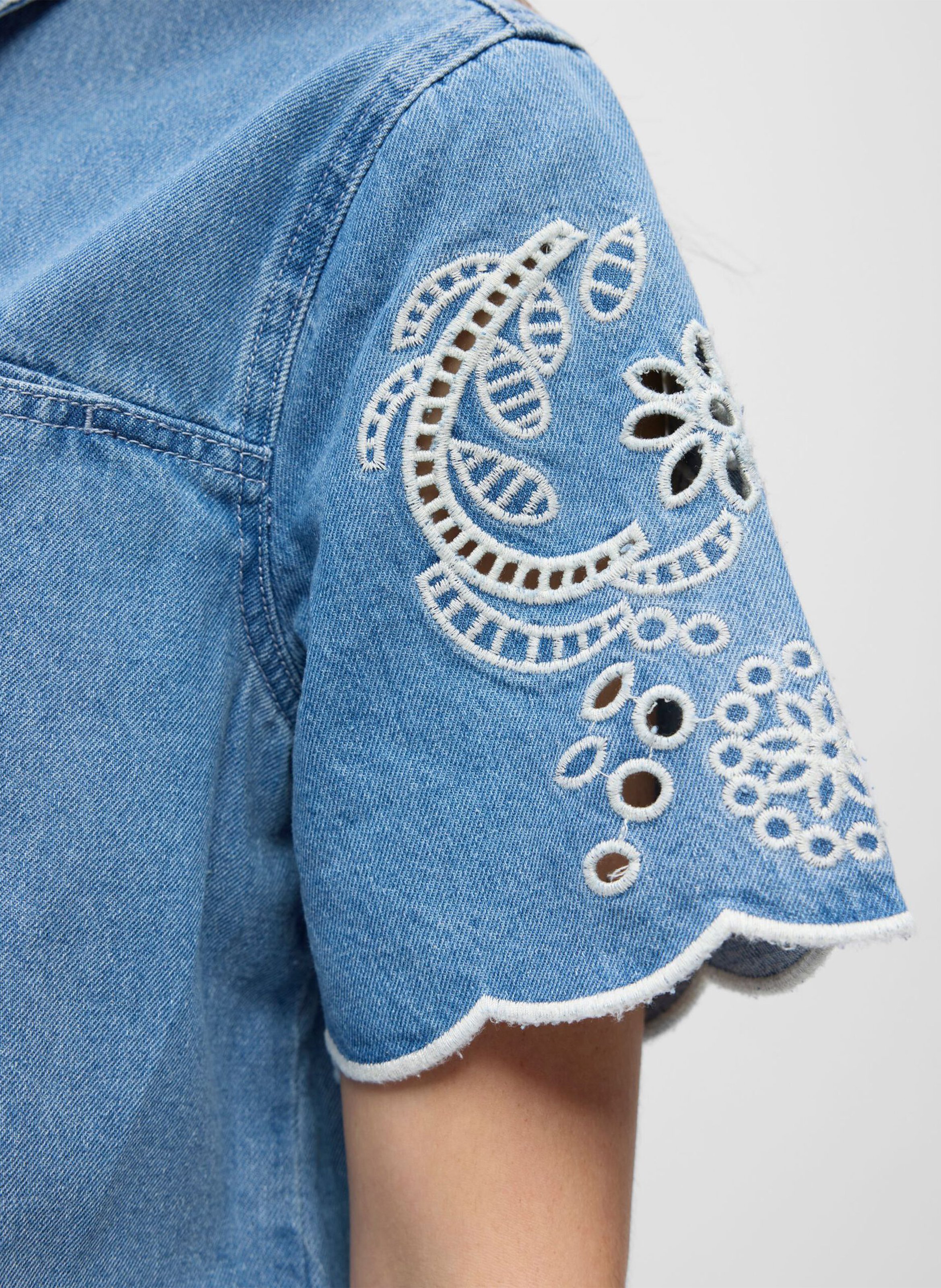 Gerade geschnittenes Hemd aus Baumwoll-Mix mit klassischem Kragen OBJECT Blau