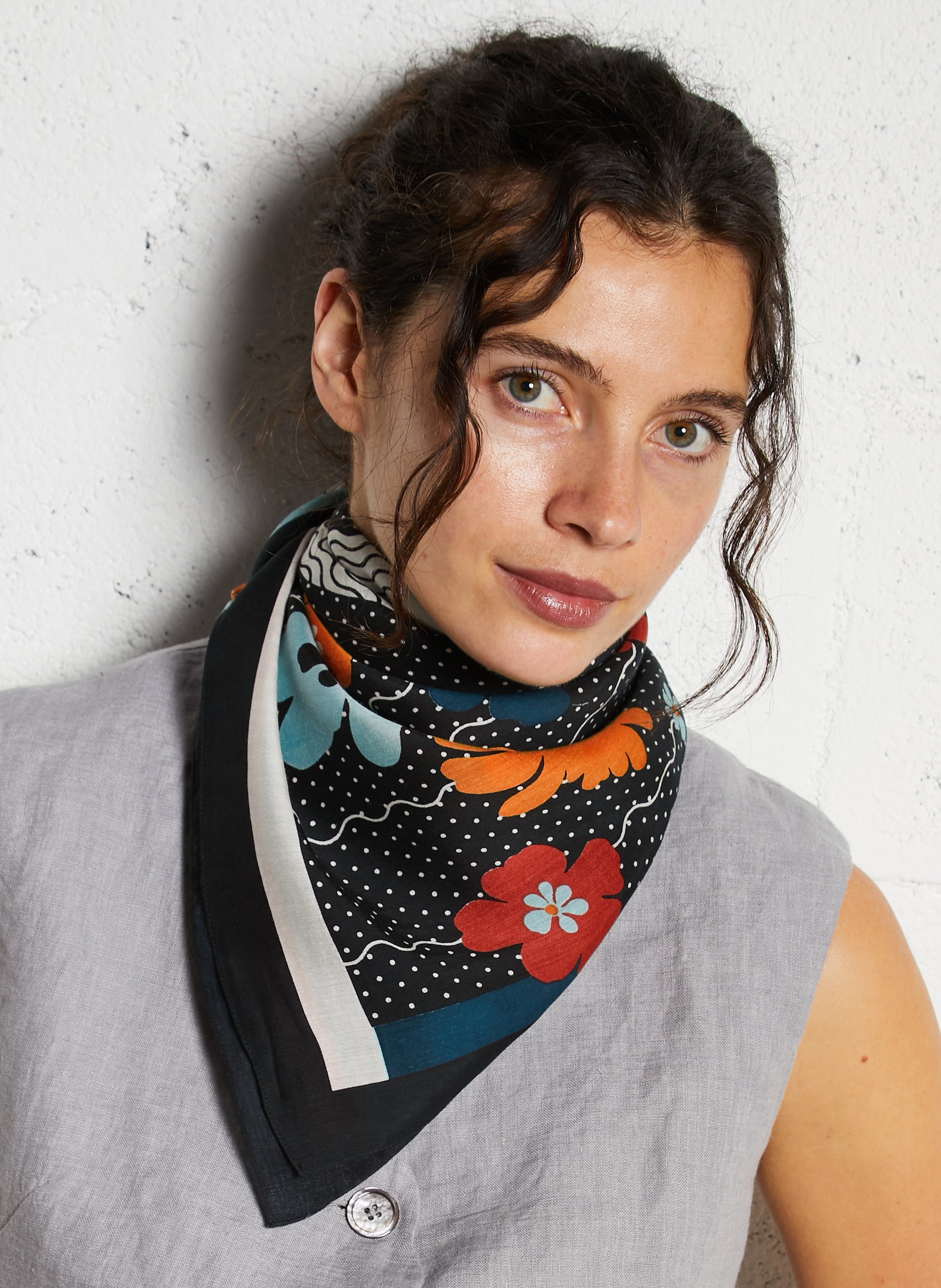 - 86 x 182 cm. NICE THINGS Nero