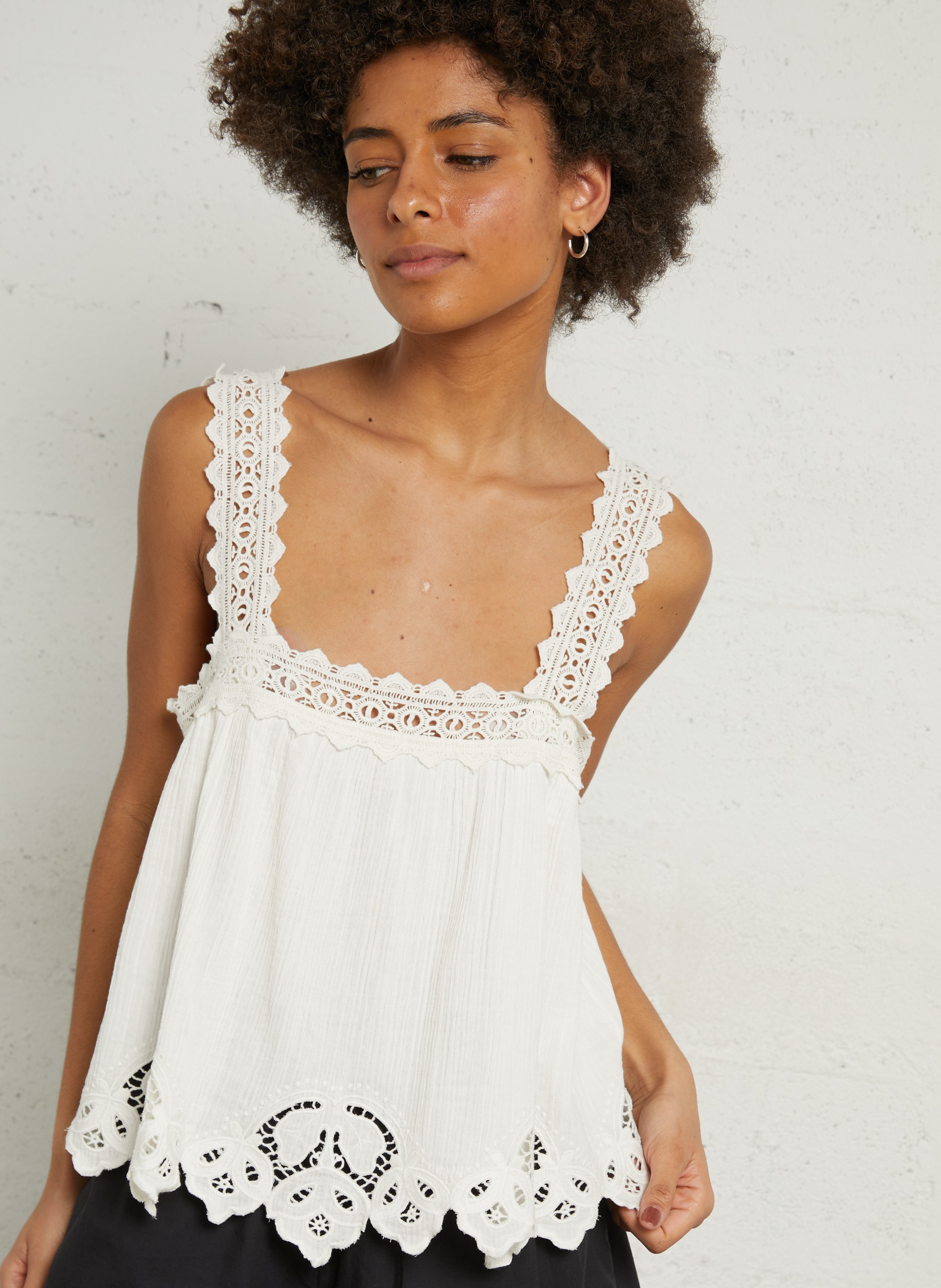 Rechte top met vierkante halslijn van biologisch katoen LOUISE MISHA Wit