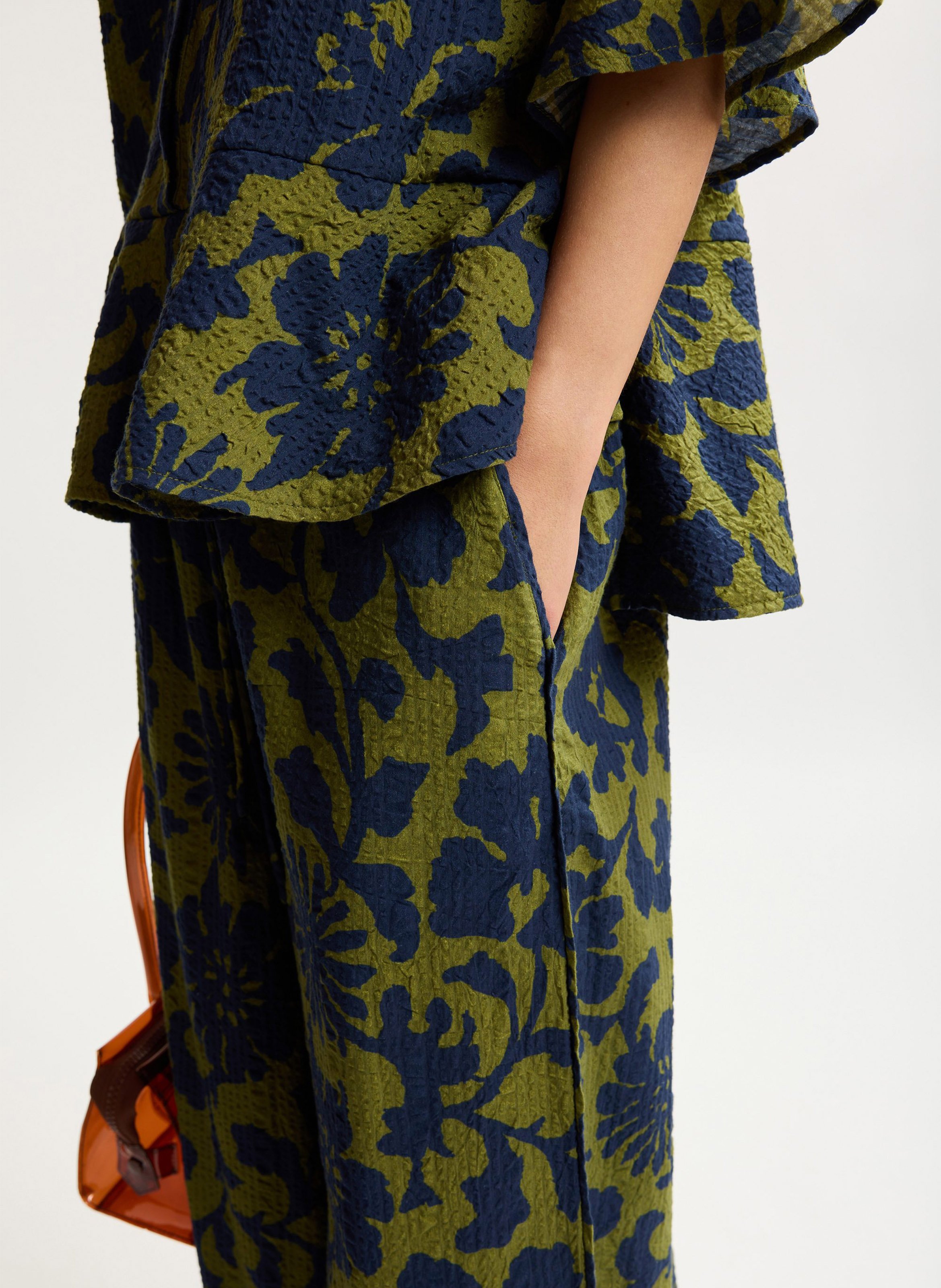 Pantalón de talle alto estampado ESSENTIEL ANTWERP Verde