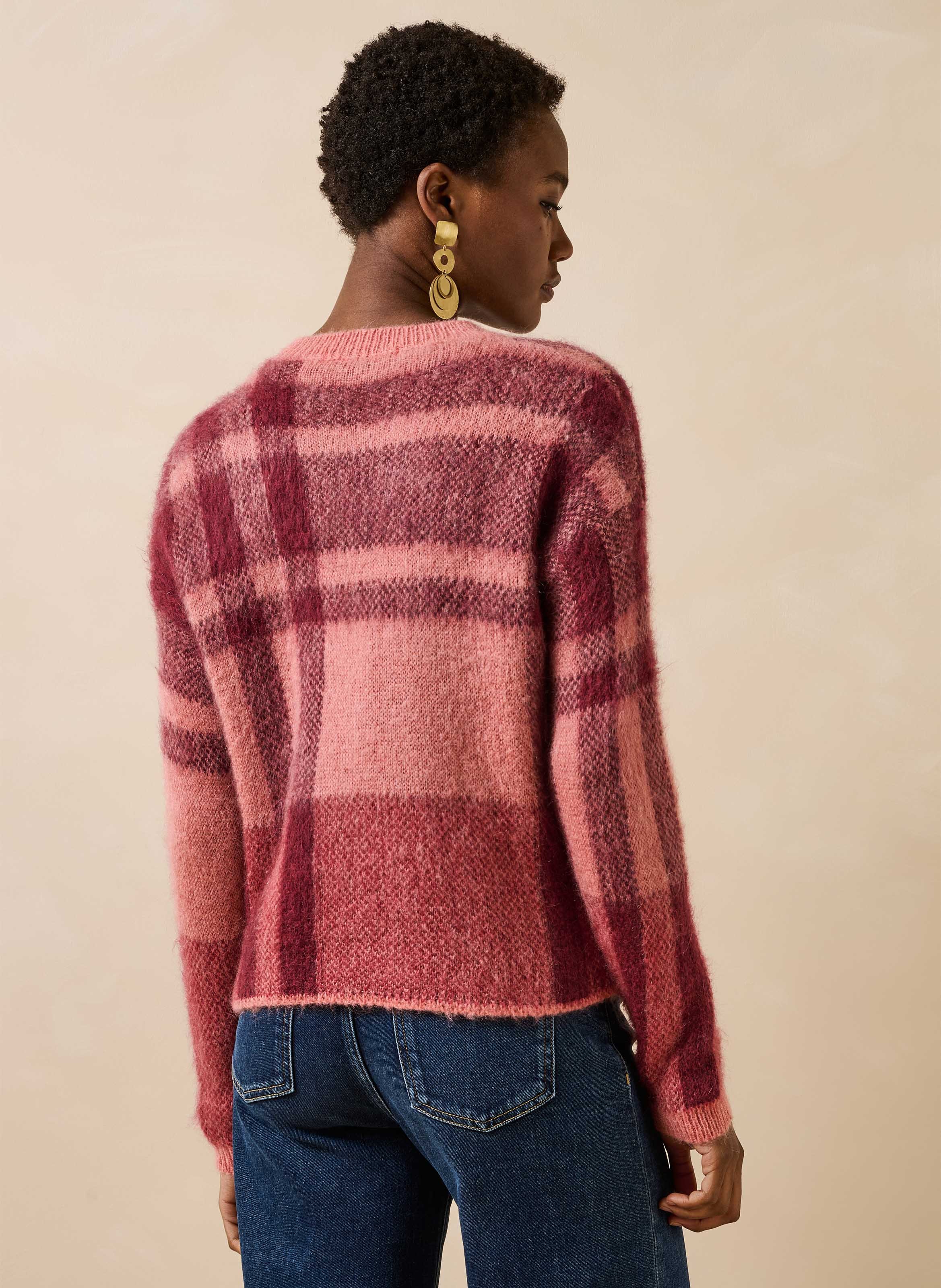 Pull jacquard motif carreaux en mohair mélangé LA FEE MARABOUTEE Rose