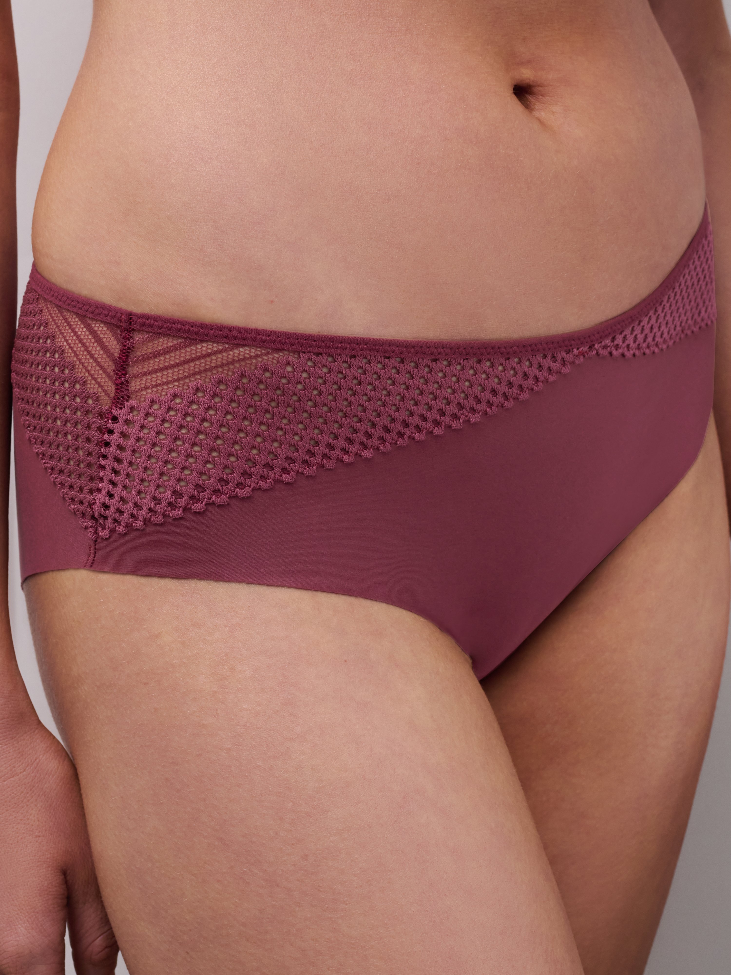 A La Belle Etoile lace shorts CHANTELLE PULP Red