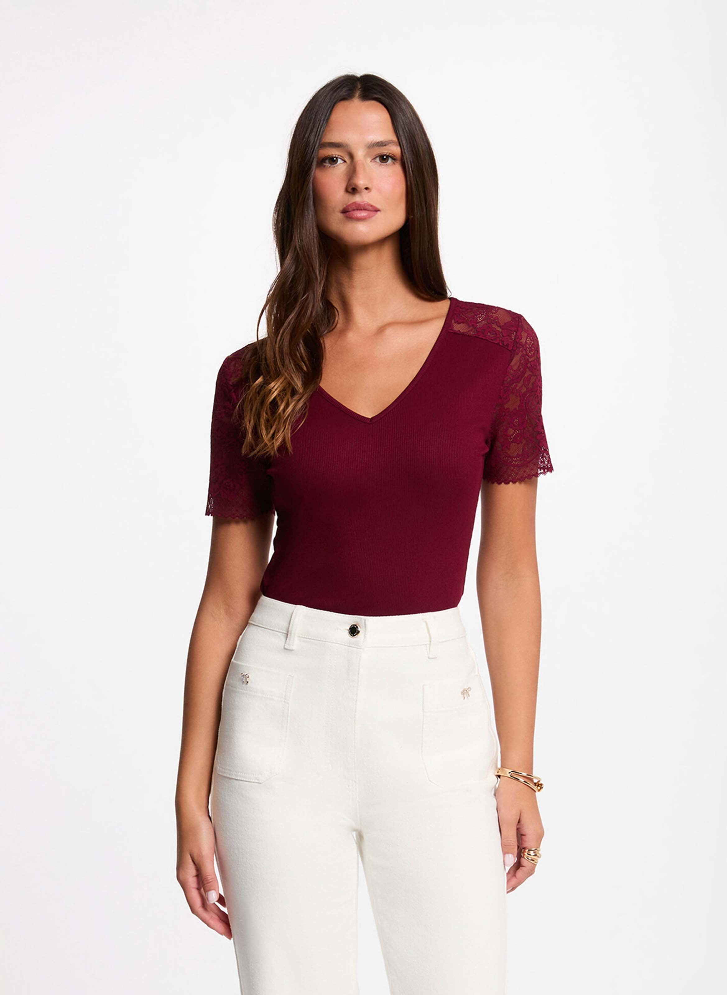 Top ajusté manches courtes en dentelle MORGAN Rouge