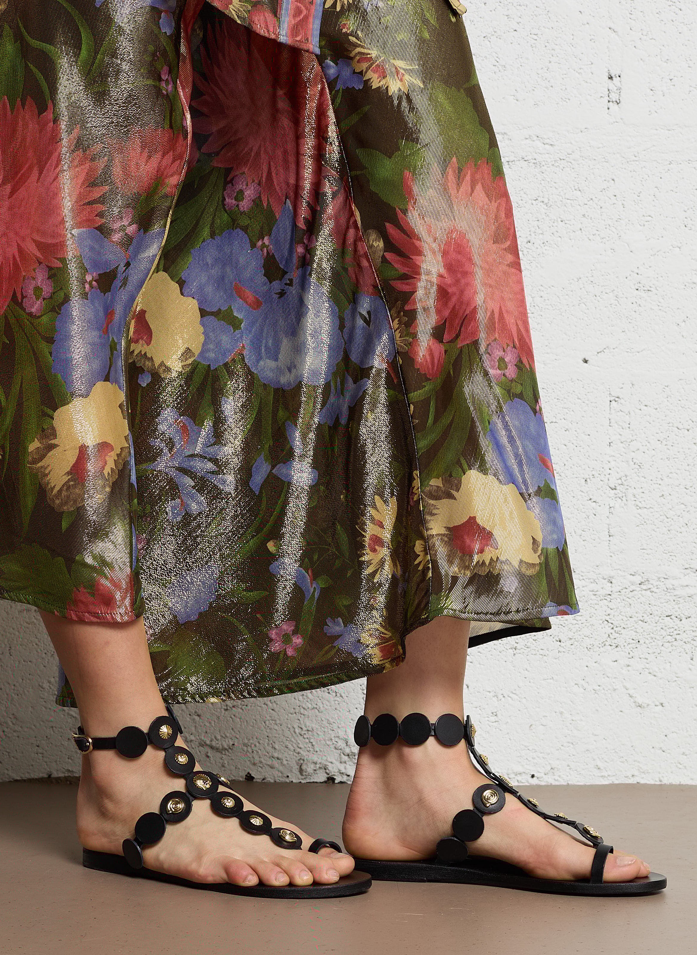 Weich fallende geblümte Hose, gerader Schnitt  - Look 1