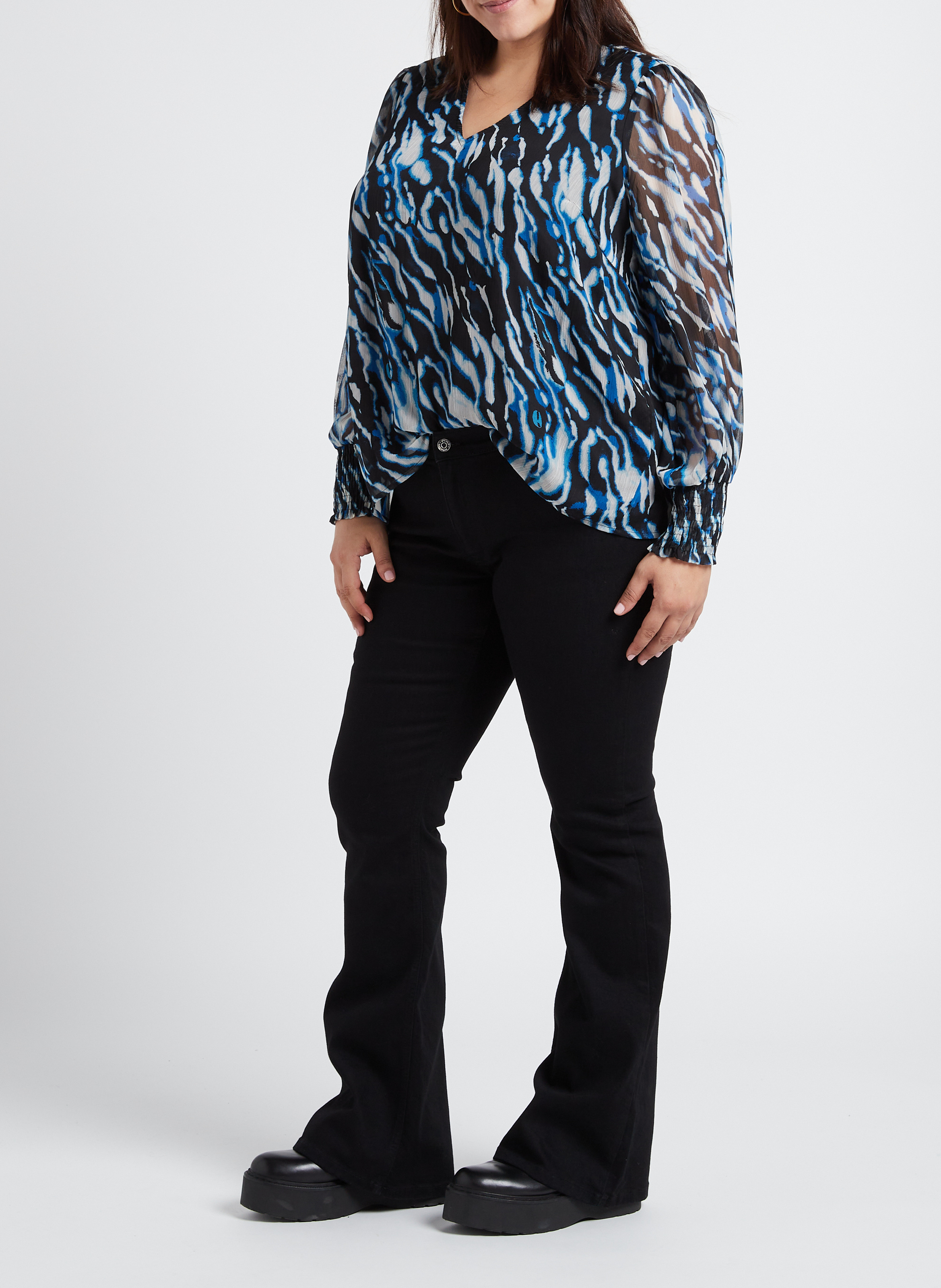 Top met V-hals en print EVOKED Zwart