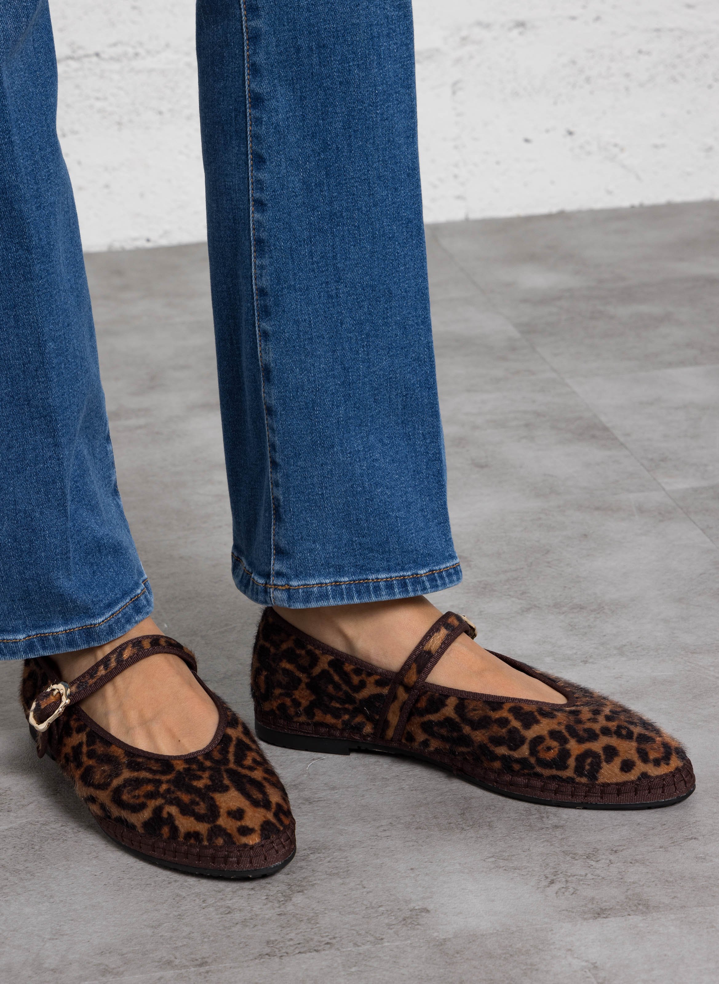 Leopard-Pumps mit Riemchen FLABELUS Braun