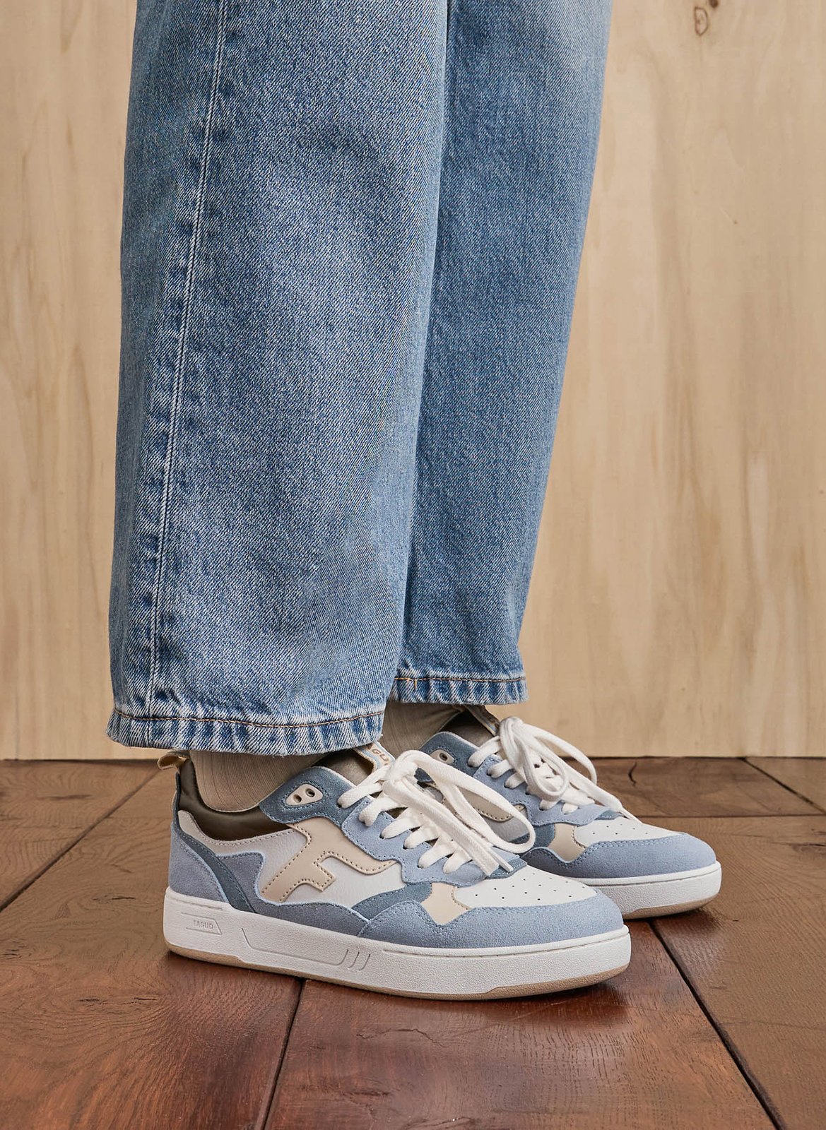 Niedrige Sneaker aus Leder-Mix FAGUO Beige