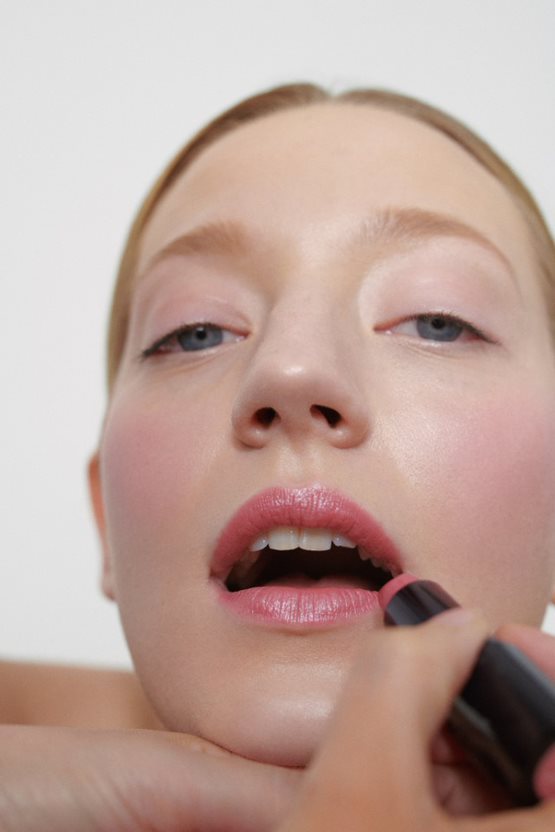 Lippenstift DR. HAUSCHKA 02 mandevilla