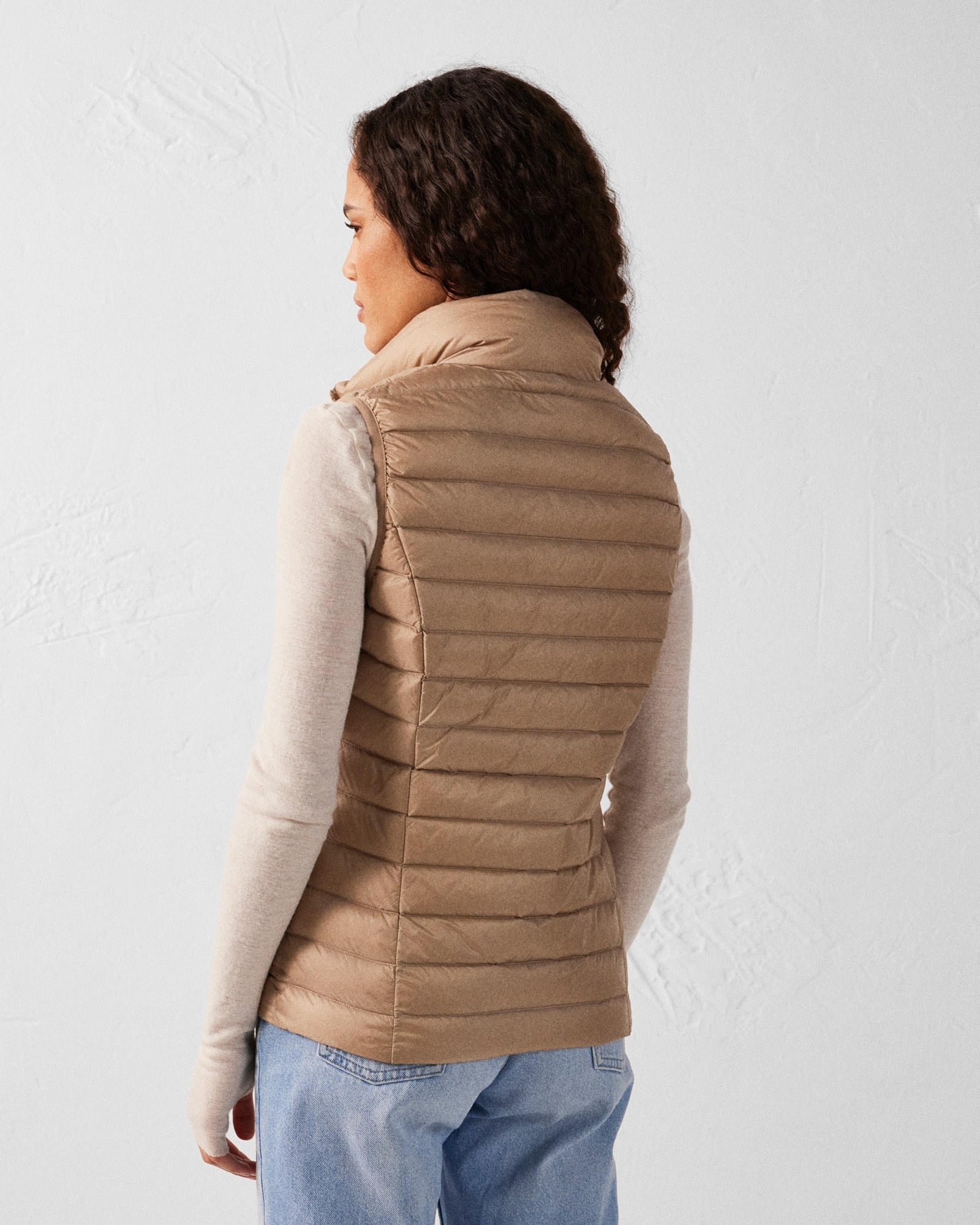 Sleeveless lightweight down vest seda JOTT Beige