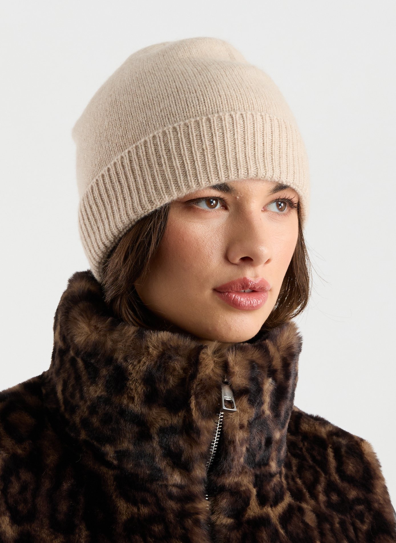 Ribbed-knit cashmere hat AU PRINTEMPS PARIS Beige
