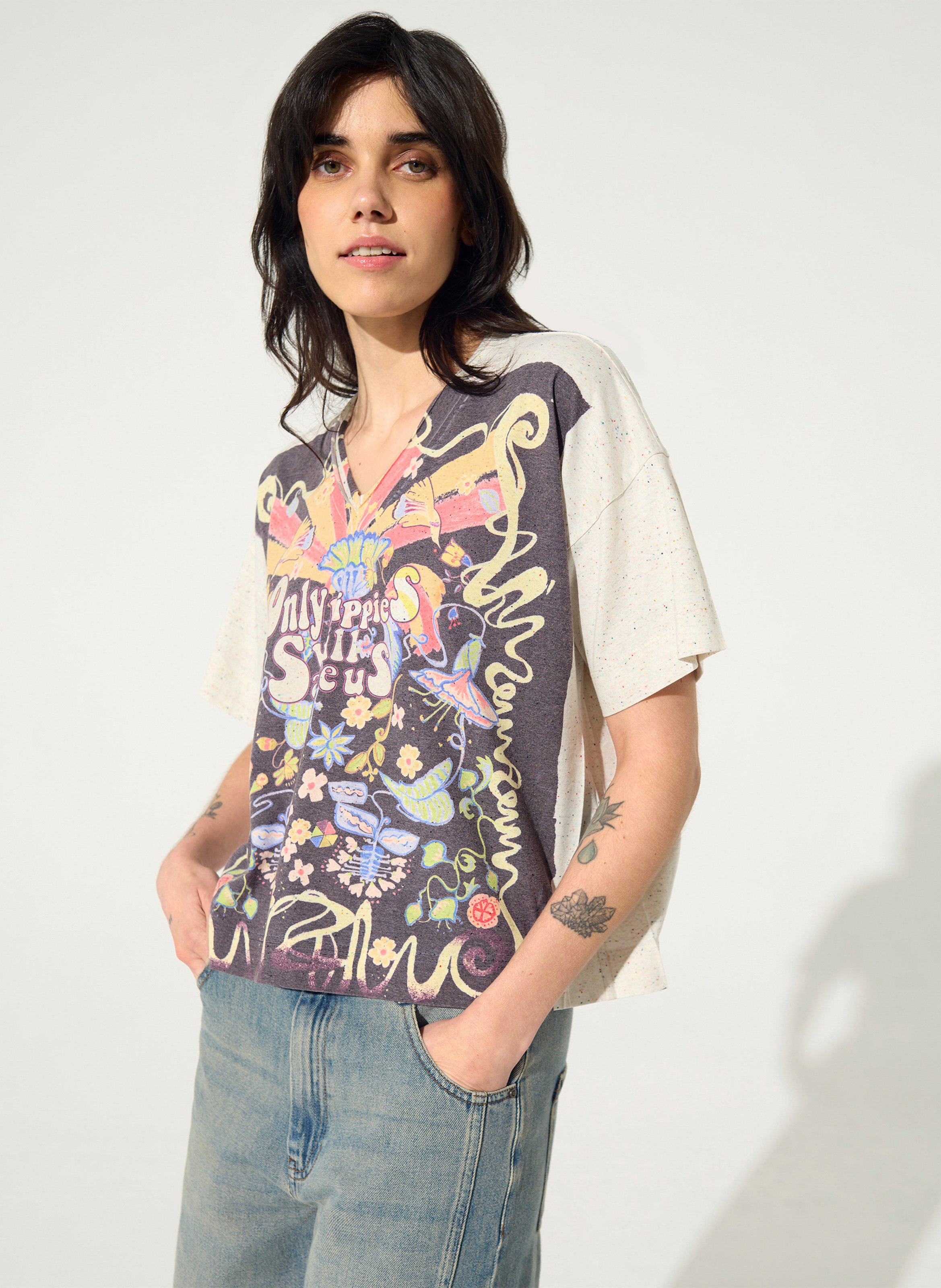 Straight printed V-neck T-shirt COTELAC White