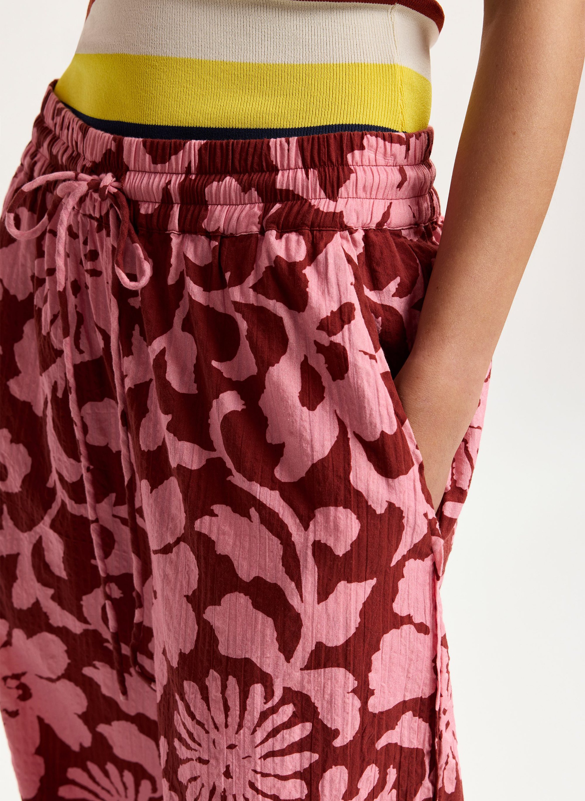 Pantalón de talle alto estampado ESSENTIEL ANTWERP Rojo