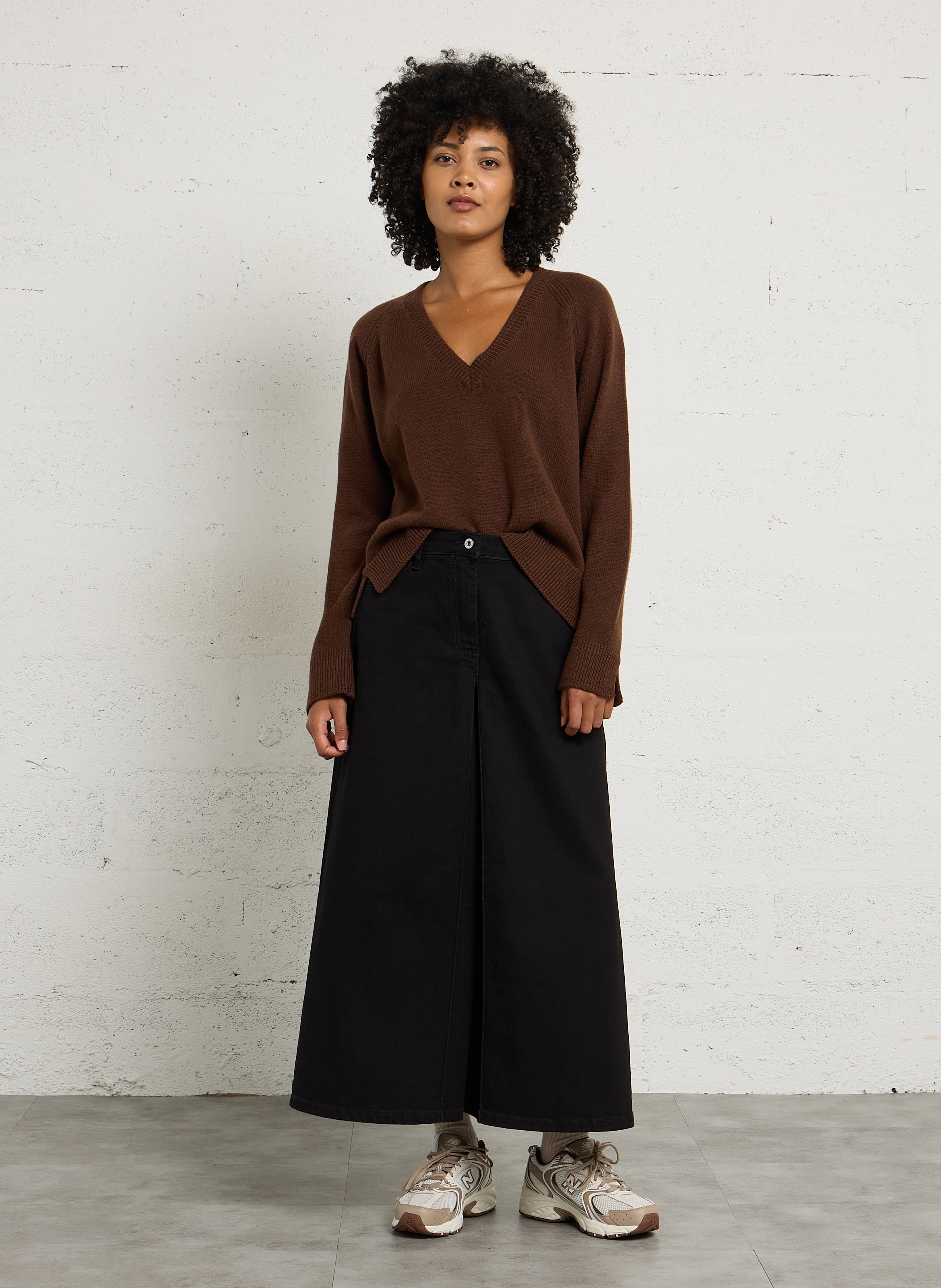 Oversized V-neck wool and cashmere sweater MAISON ANJE Brown