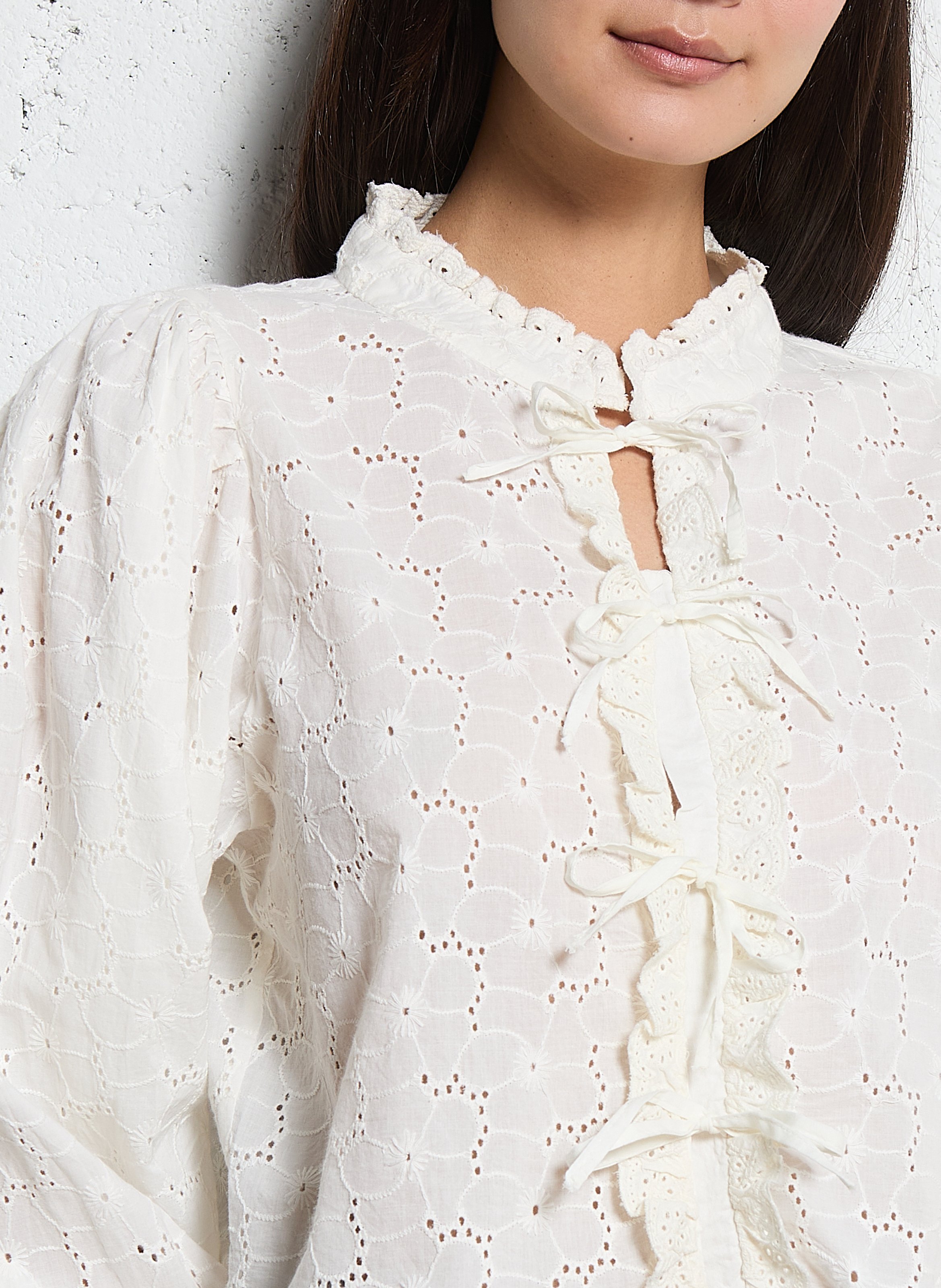 Chemise col rond en broderie anglaise  MAISON HOTEL Blanc