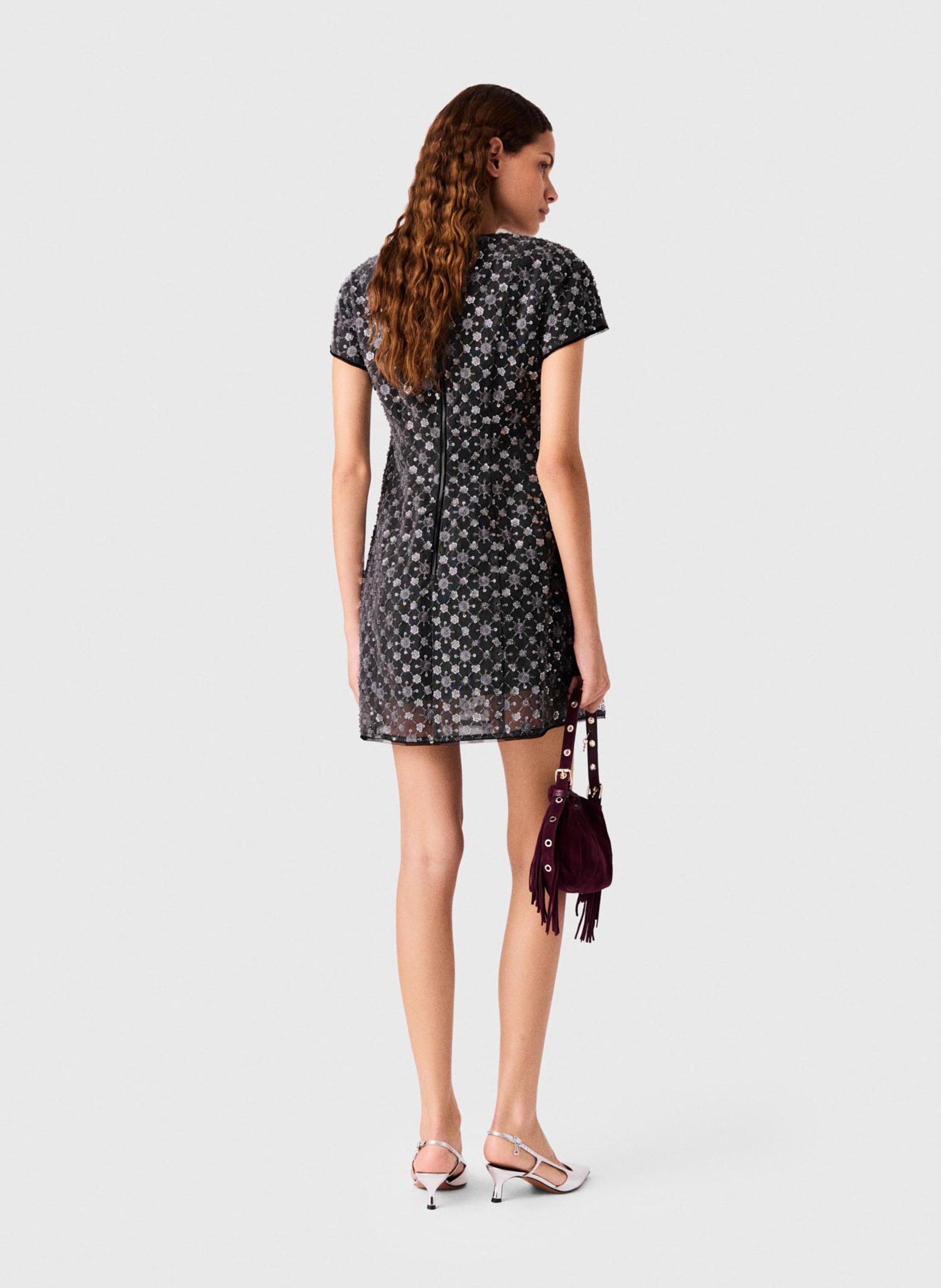 Robe courte strassée à manches courtes MAJE Gris
