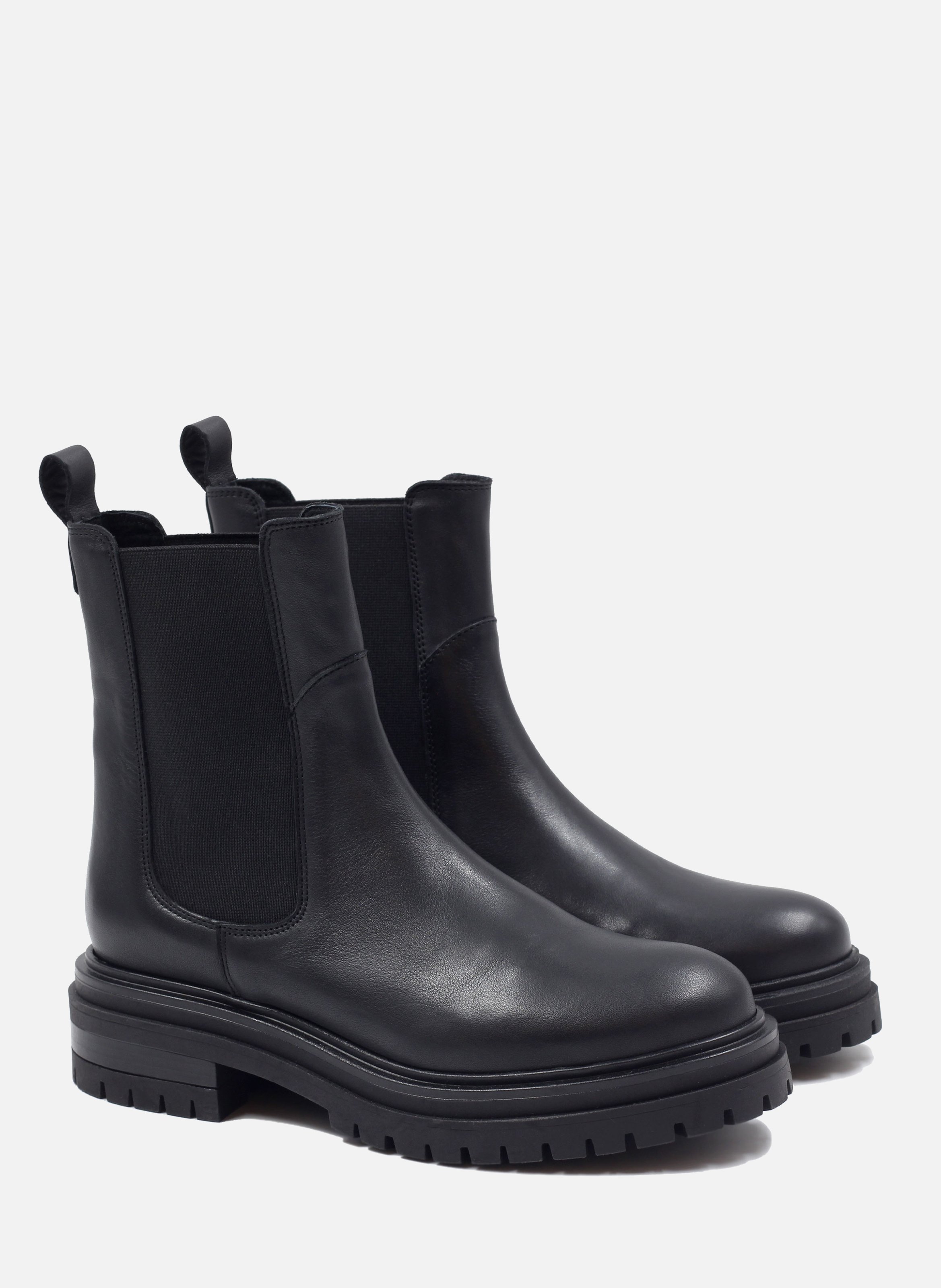Leather mid-calf Chelsea boots with lugged sole JULES & JENN Black