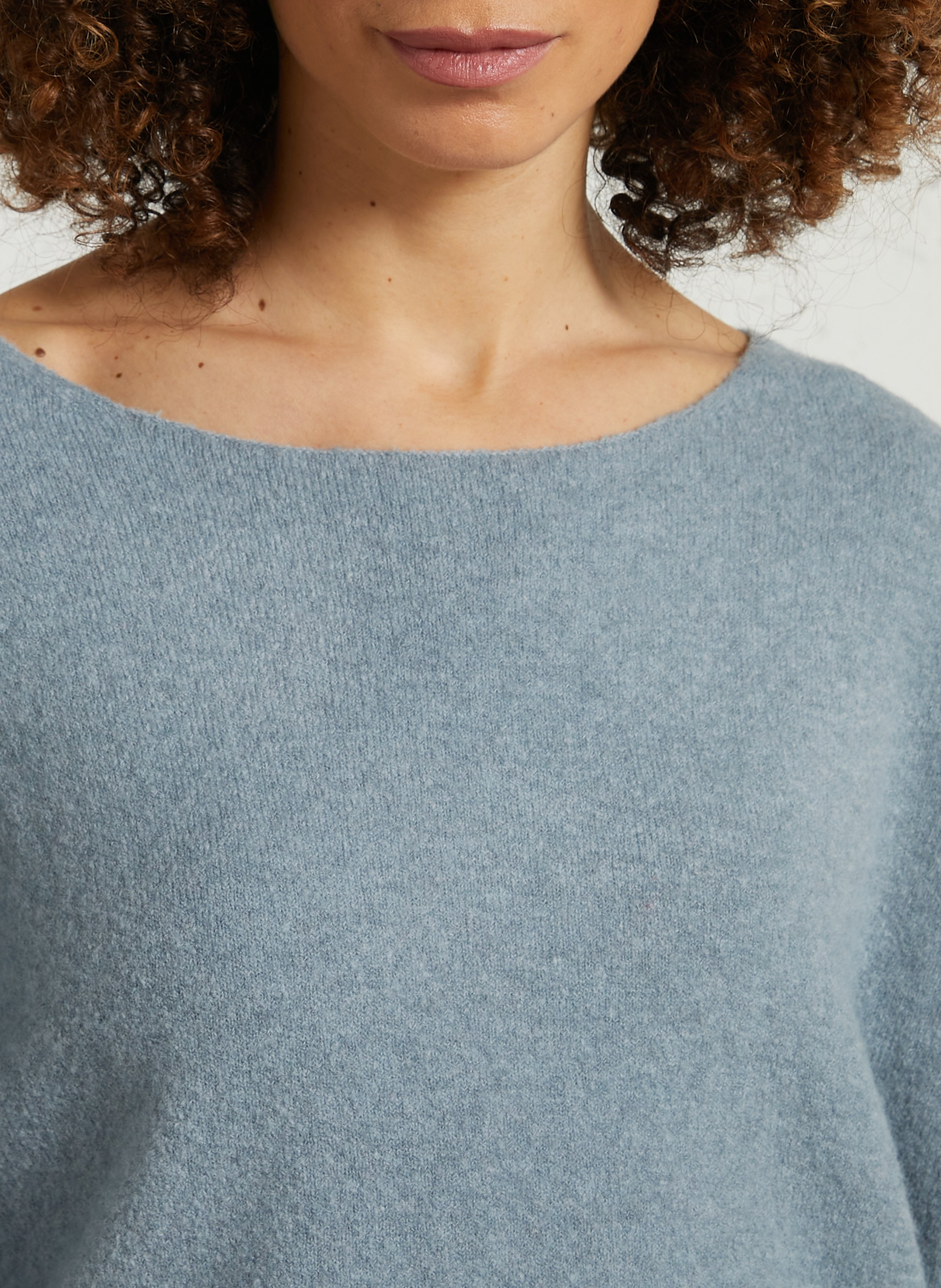 Pull ample à col bateau en maille duveteuse AMERICAN VINTAGE Bleu