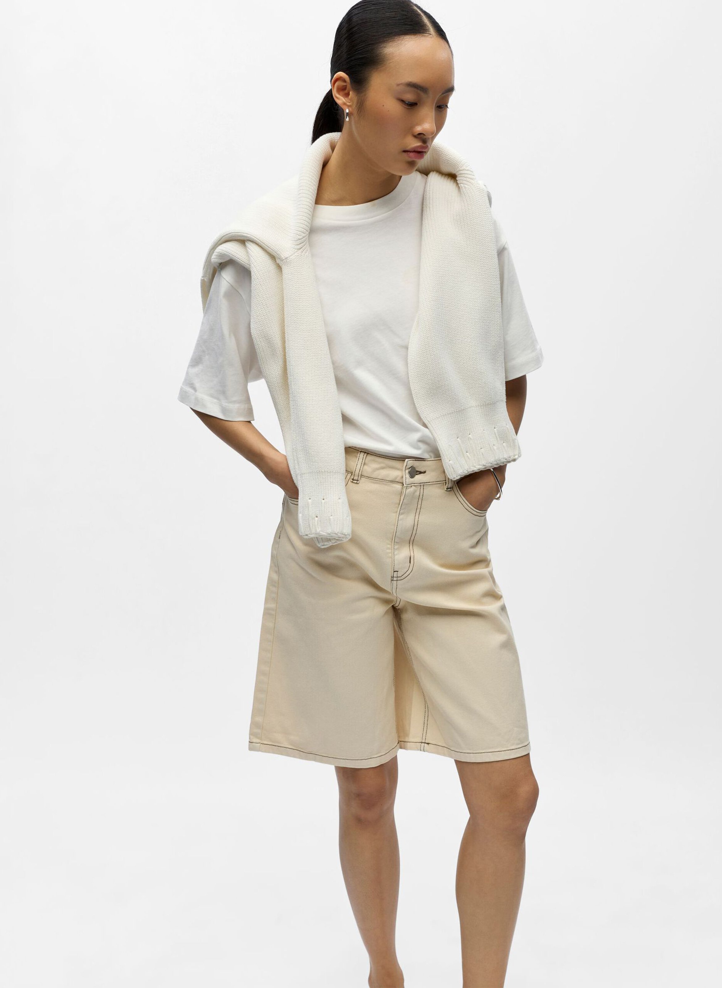 Gerade Bermuda-Shorts aus Baumwolle und recycelter Baumwolle OBJECT Beige