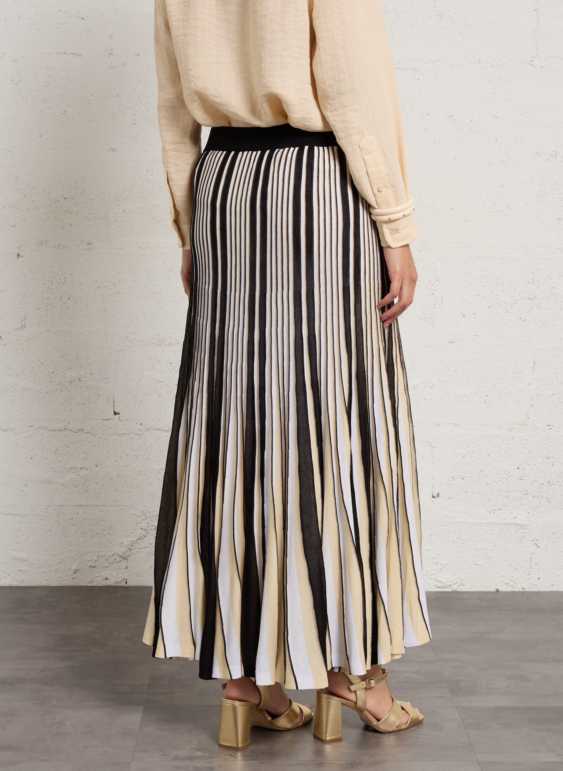 Long pleated skirt MAISON 123 Black