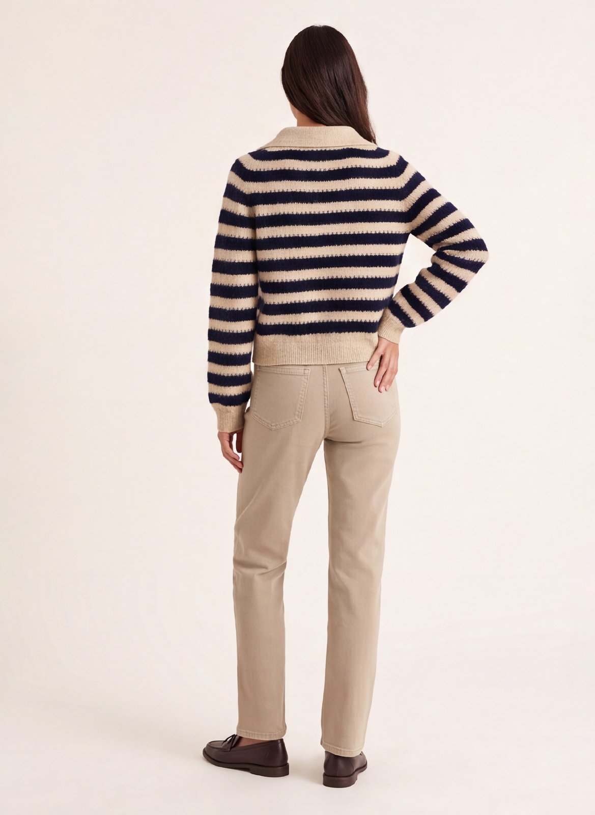 Gerader gestreifter Strickpullover KOOKAI Beige
