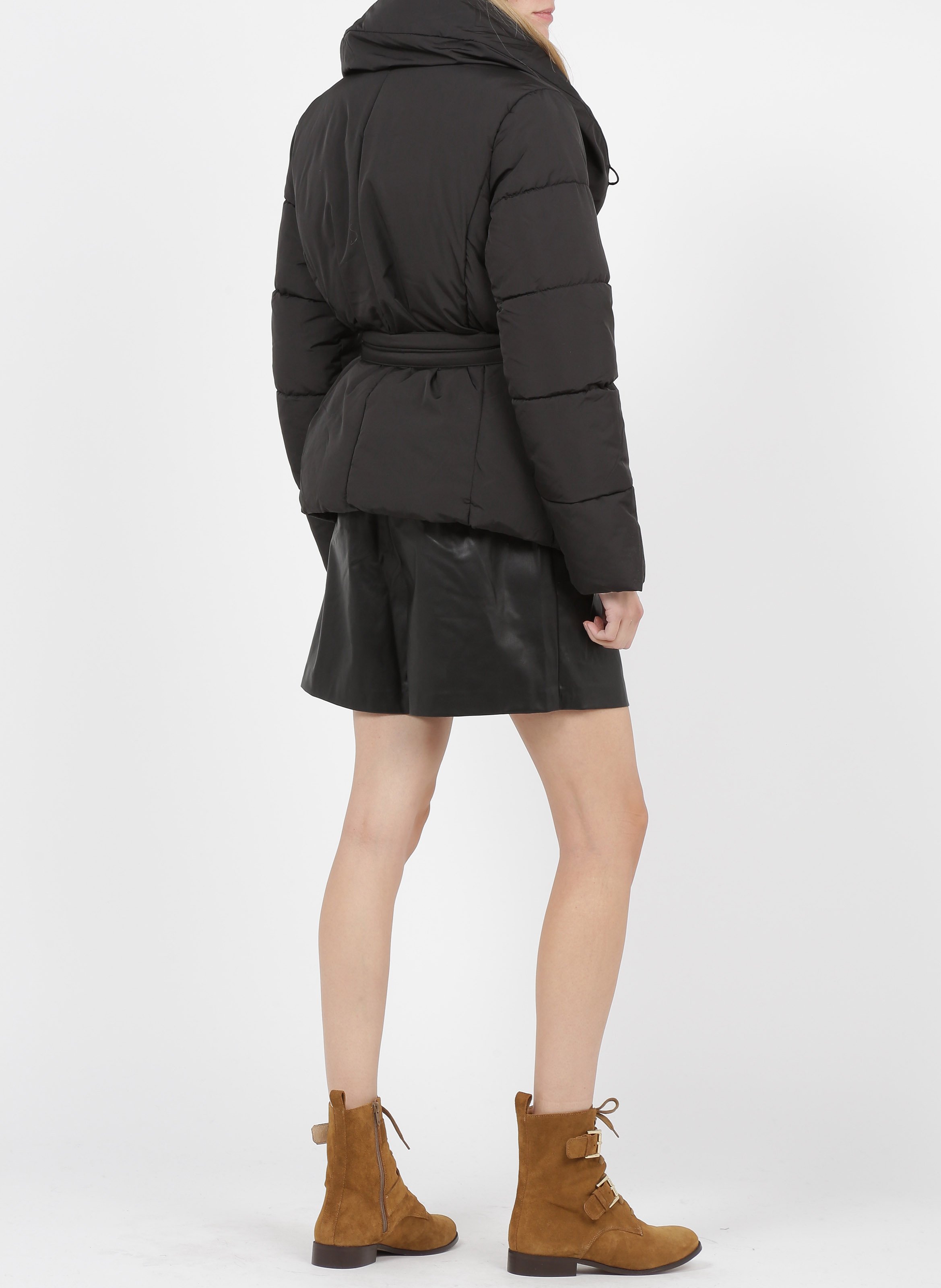 Flared shorts VILA Black