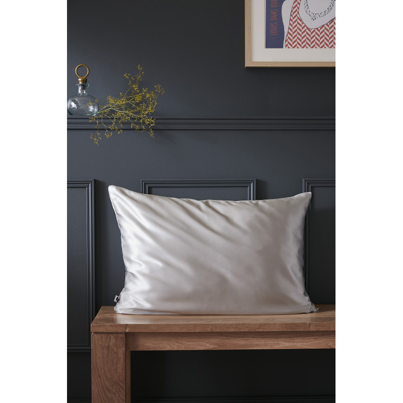 "Soanne" mulberry silk pillowcase - butterfly effect. L'EFFET PAPILLON Pink