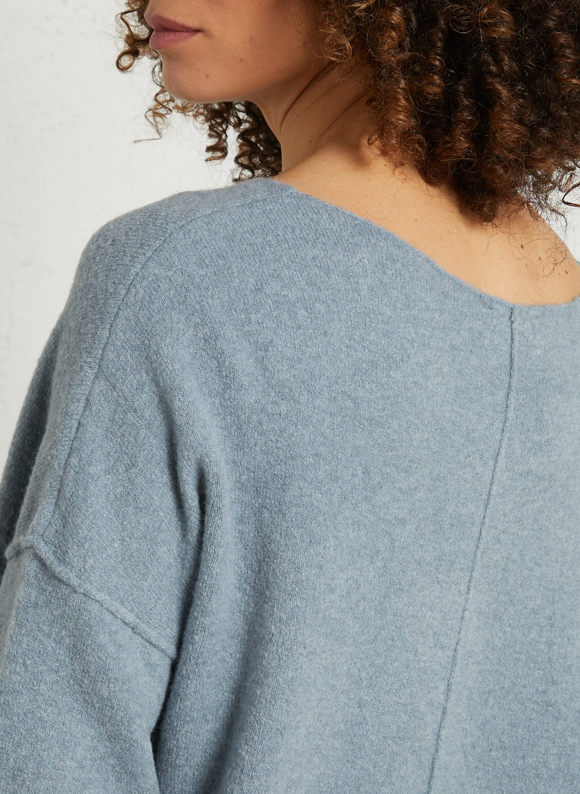 Pull ample à col bateau en maille duveteuse AMERICAN VINTAGE Bleu