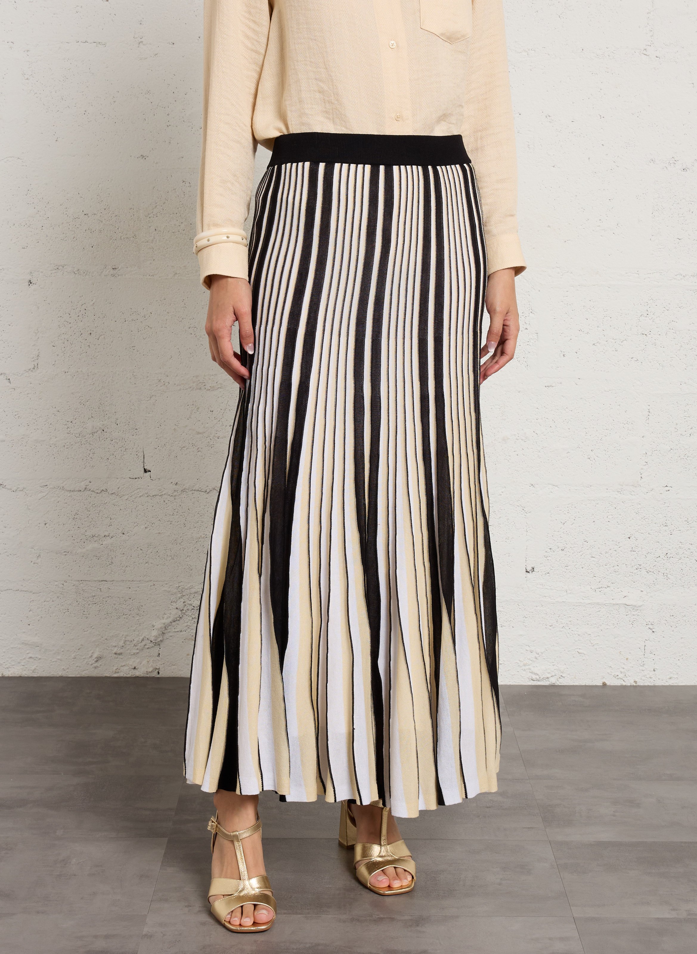 Long pleated skirt MAISON 123 Black