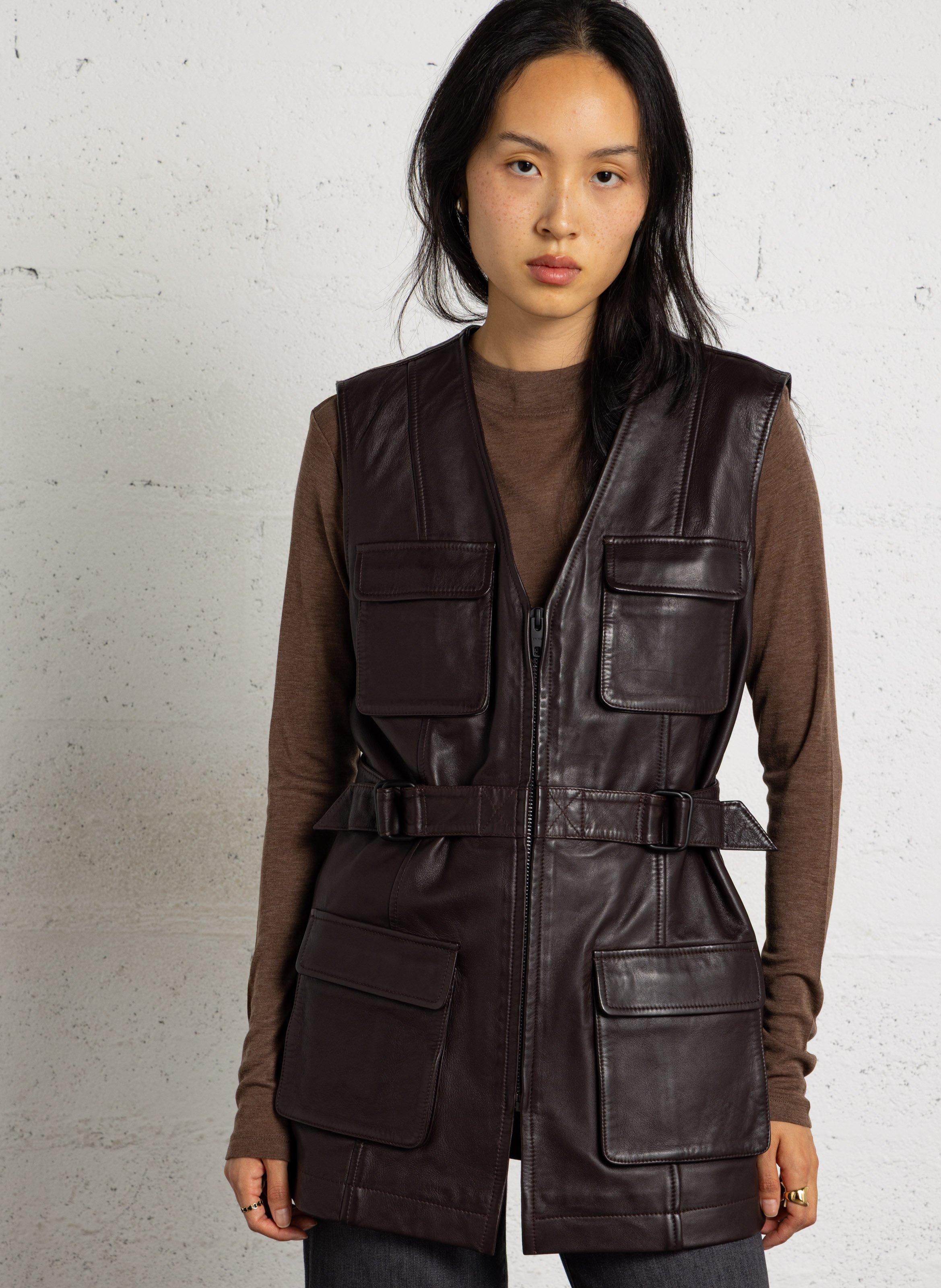 Veste cintrée sans manche en cuir  IKKS Marron