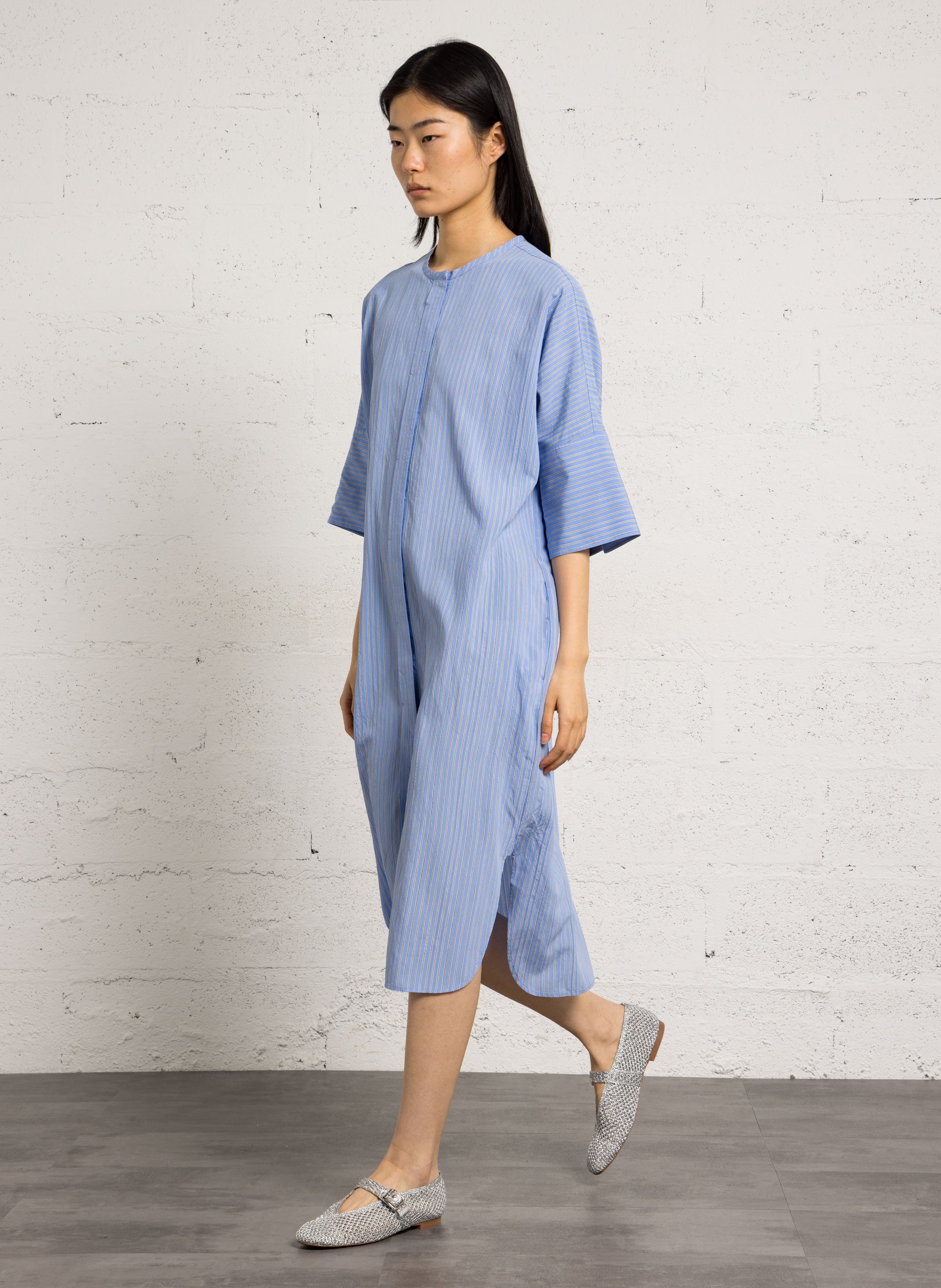 Langes, bedrucktes Kleid mit Rundhalsausschnitt POMANDERE Blau