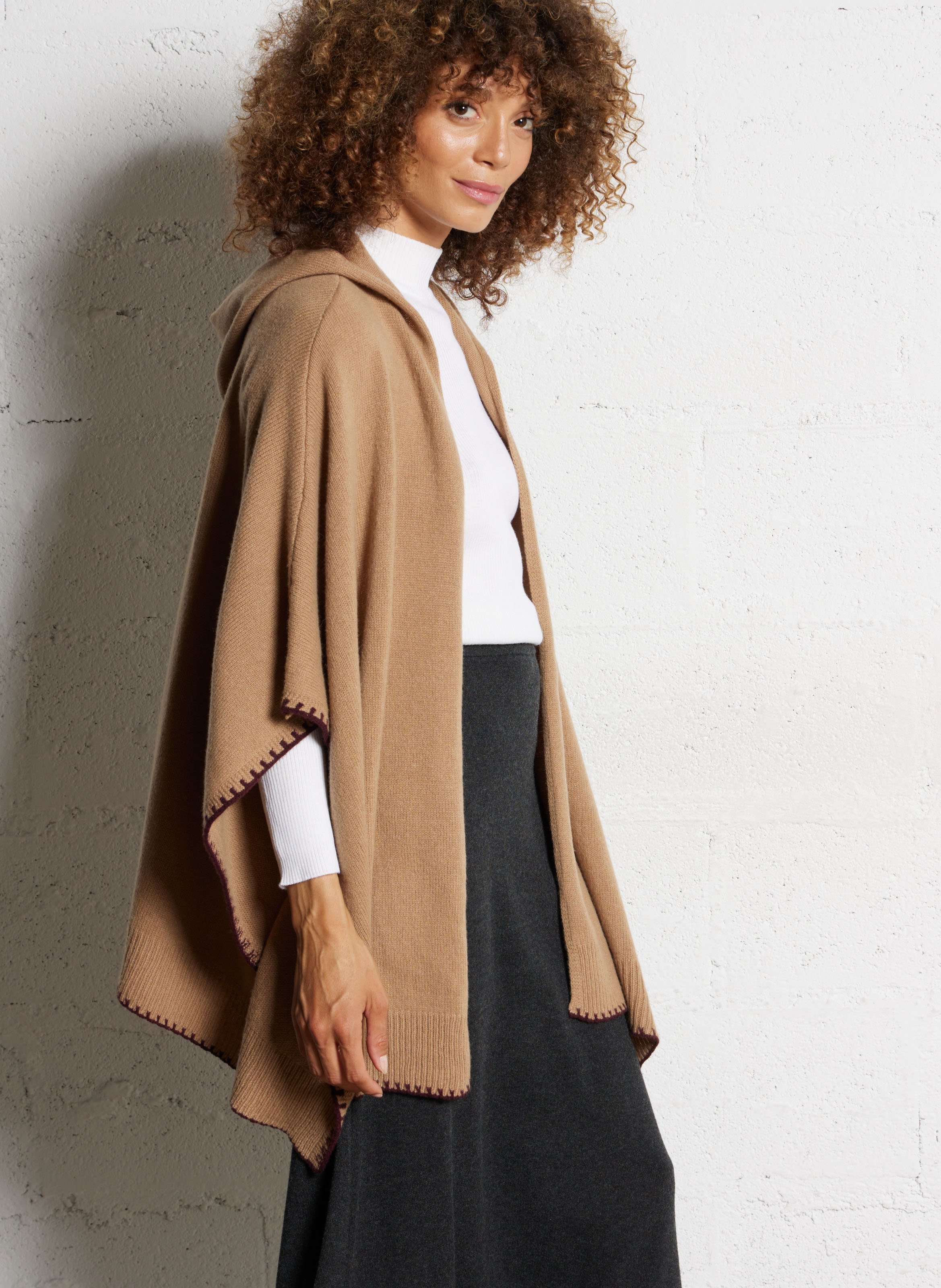 Poncho à capuche en laine mélangée MAISON ANJE Marron