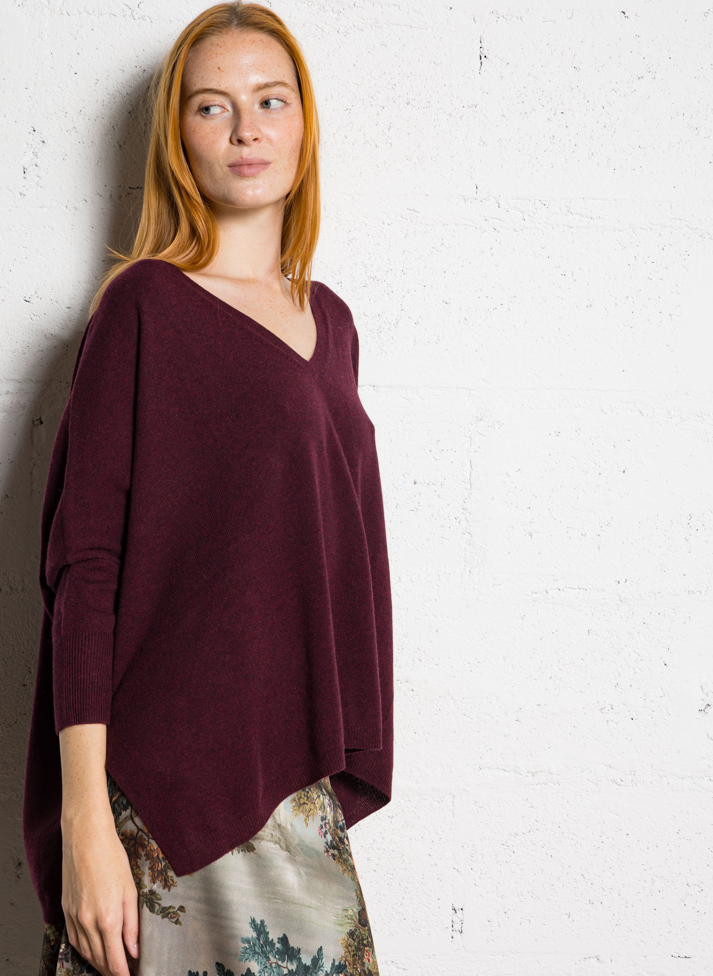 Pull col V oversize en cachemire KUJTEN